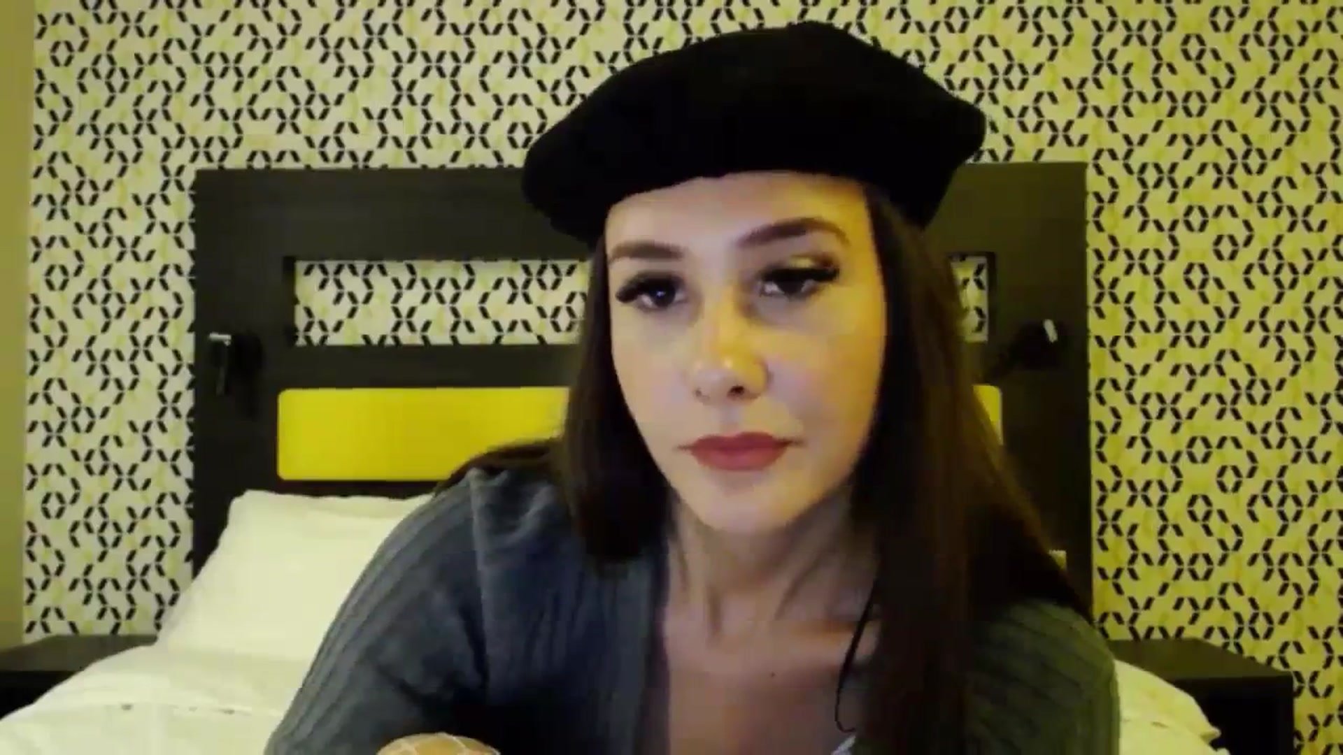 Gallery image thumbnail from RadiInParis's myfreecams stream on, 11/02/2023, 22:03 image 19 of 20