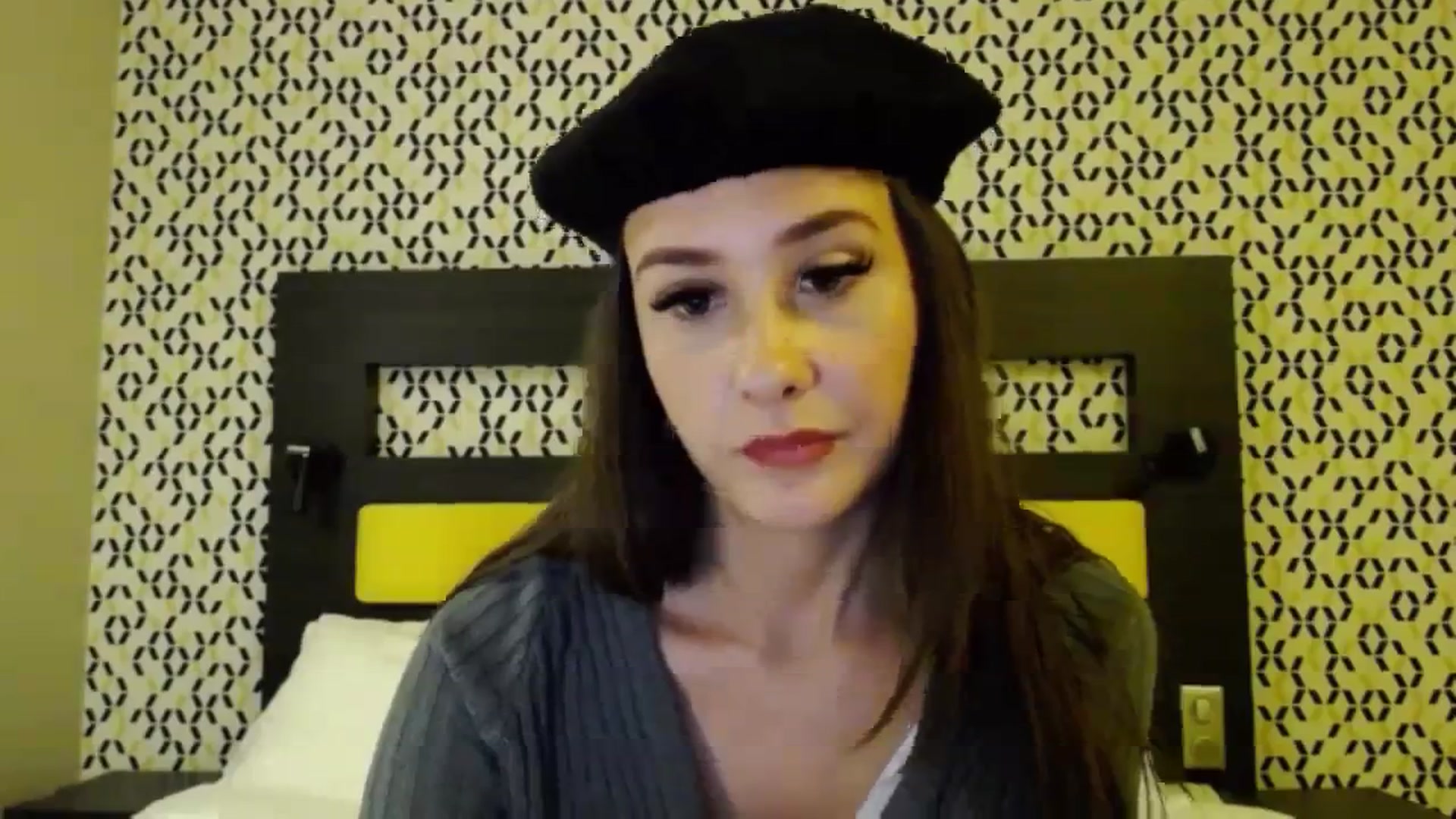 Gallery image thumbnail from RadiInParis's myfreecams stream on, 11/02/2023, 22:30 image 14 of 20
