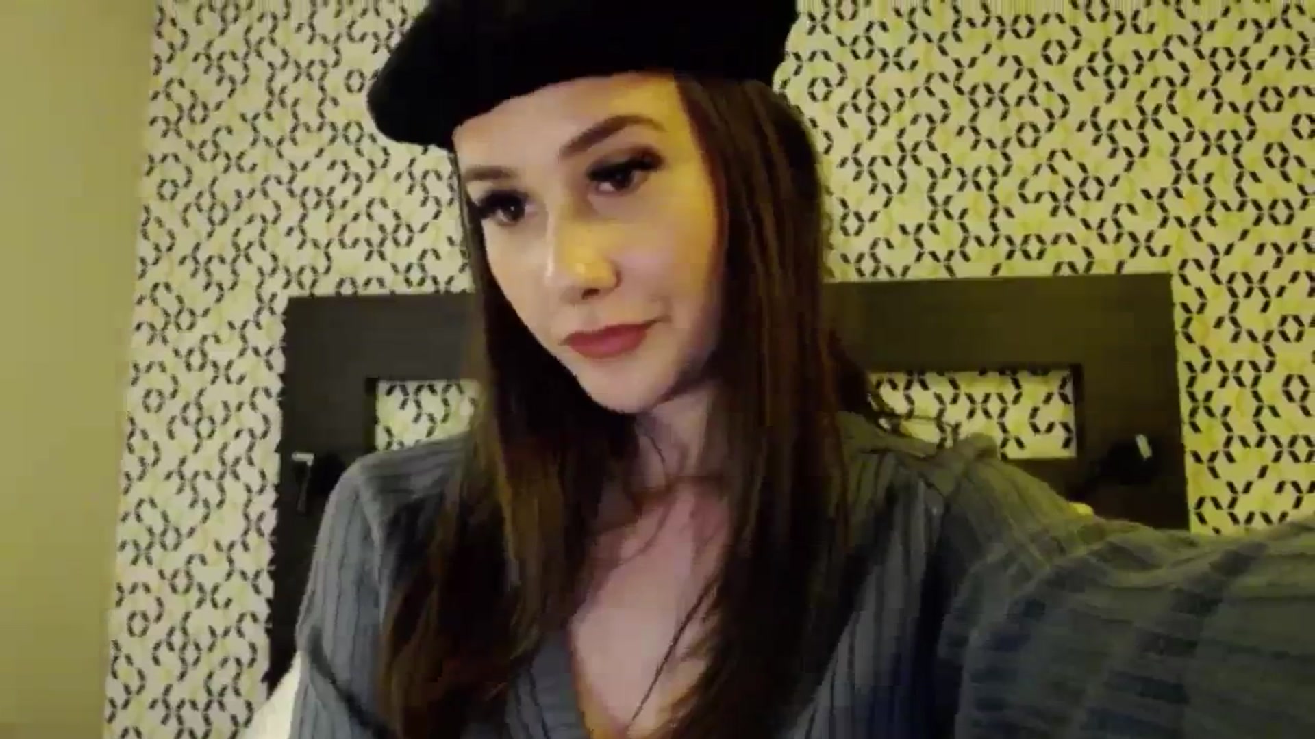 Gallery image thumbnail from RadiInParis's myfreecams stream on, 11/02/2023, 22:30 image 6 of 20