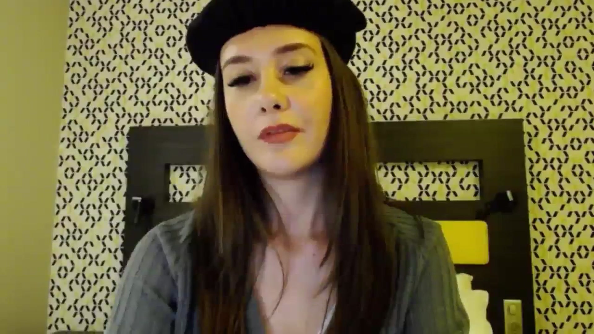 Gallery image thumbnail from RadiInParis's myfreecams stream on, 11/02/2023, 22:30 image 8 of 20