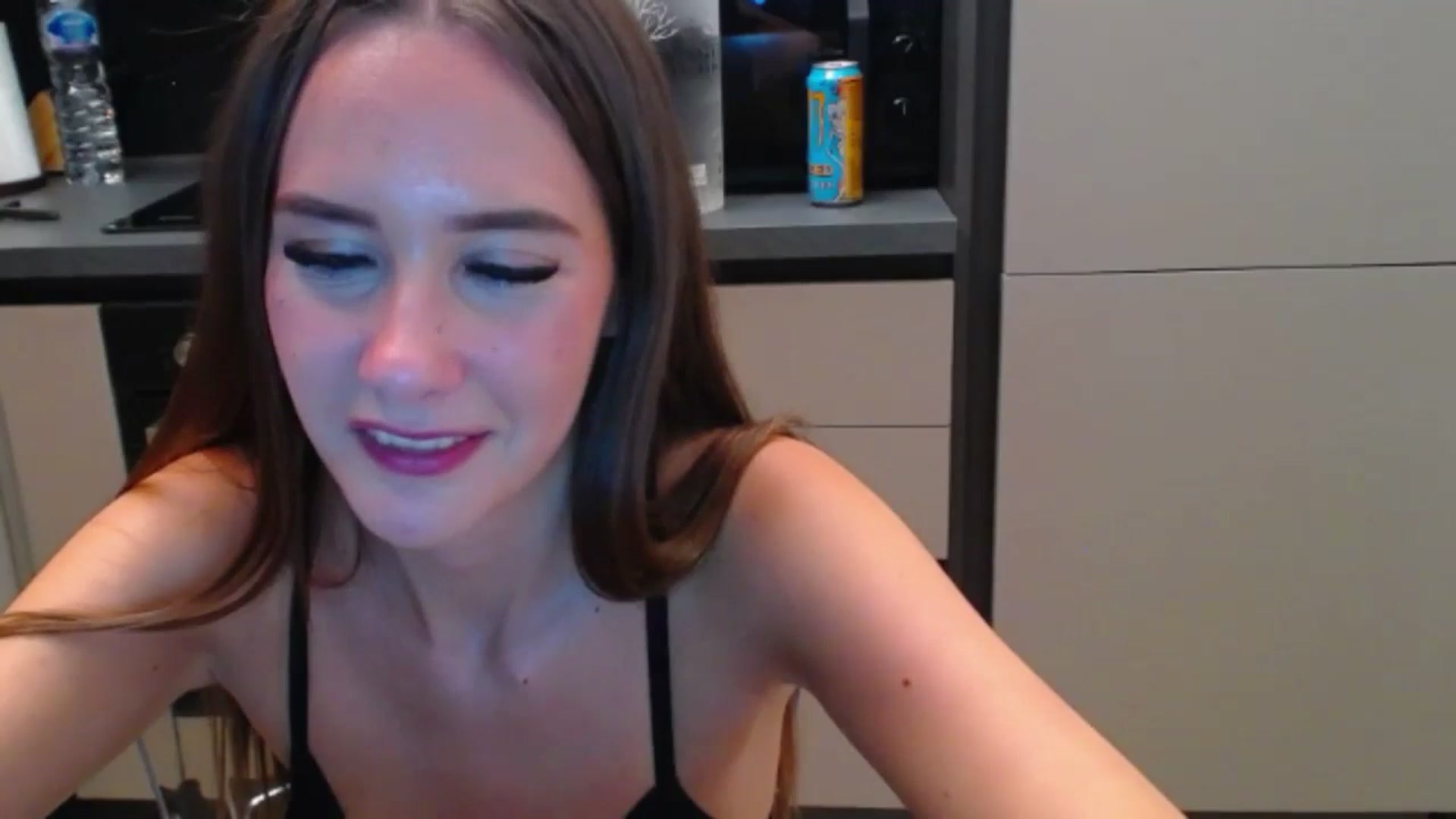 Gallery image thumbnail from RadiInRome's myfreecams stream on, 09/07/2024, 21:50 image 13 of 20