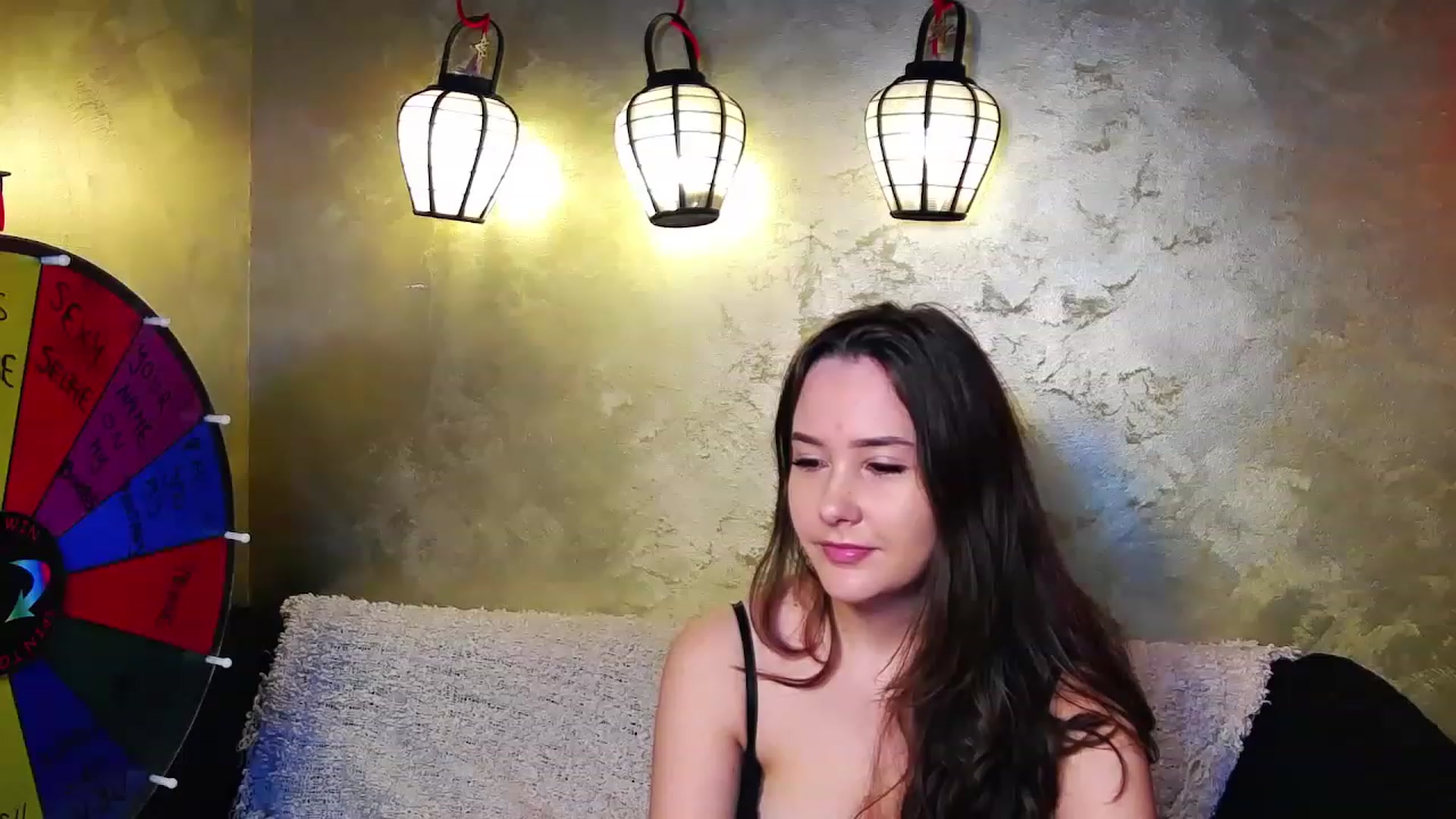 Gallery image thumbnail from Radiance's myfreecams stream on, 11/20/2022, 16:24 image 5 of 20
