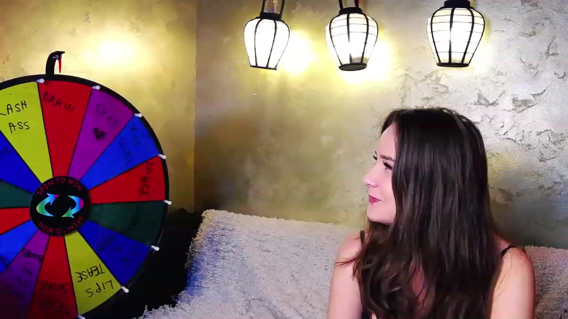 Gallery image thumbnail from Radiance's myfreecams stream on, 11/20/2022, 19:49 image 12 of 20