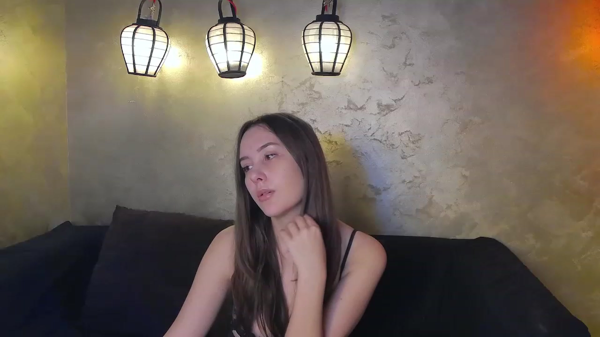 Gallery image thumbnail from Radiance's myfreecams stream on, 11/27/2022, 15:54 image 16 of 20