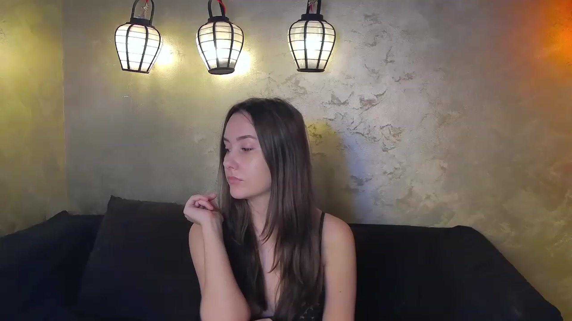 Gallery image thumbnail from Radiance's myfreecams stream on, 11/27/2022, 15:54 image 15 of 20