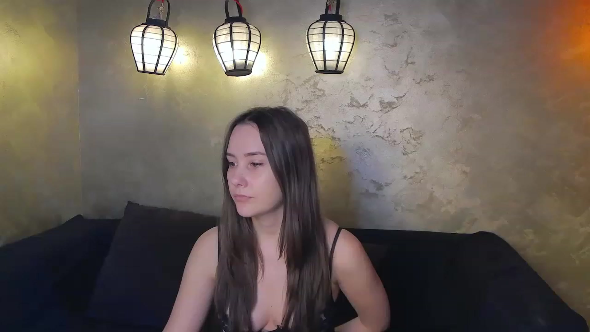 Gallery image thumbnail from Radiance's myfreecams stream on, 11/27/2022, 18:00 image 19 of 20