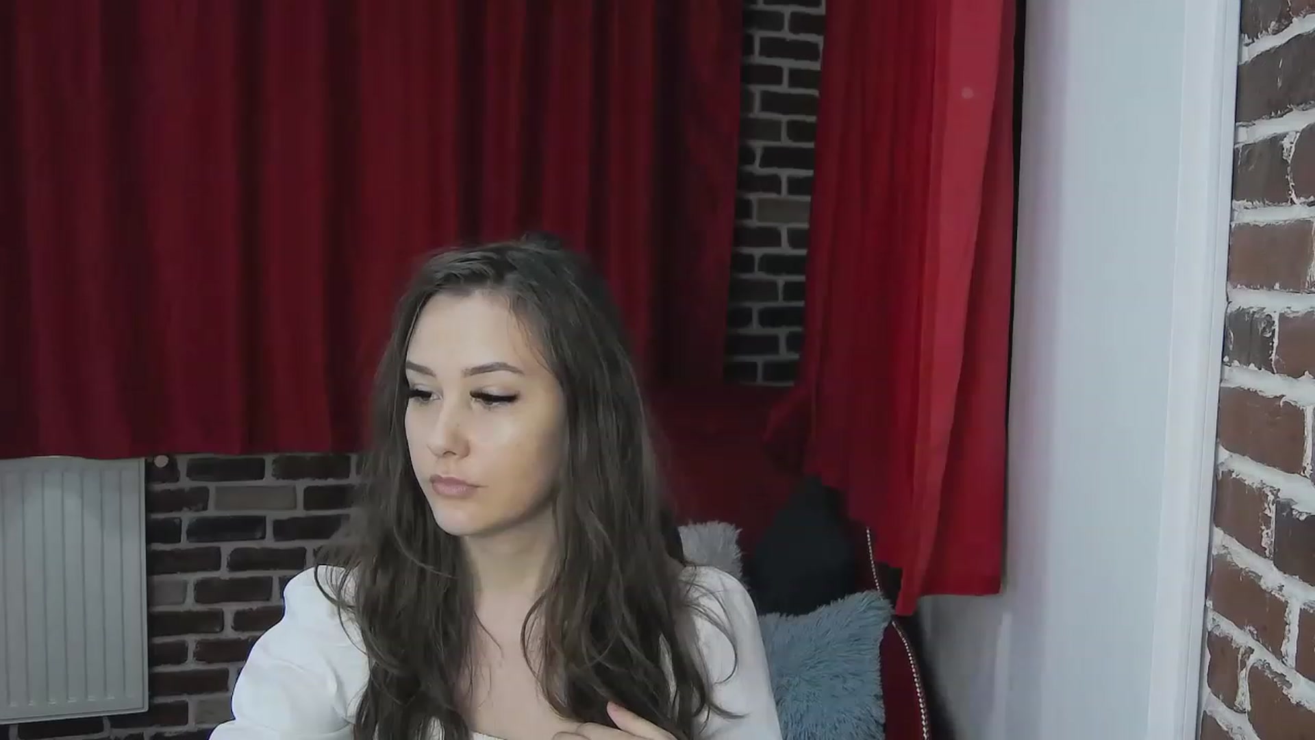 Gallery image thumbnail from Radiance's myfreecams stream on, 11/29/2022, 16:25 image 3 of 20