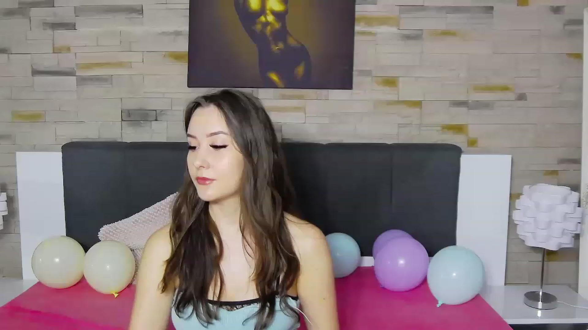 Gallery image thumbnail from Radiance's myfreecams stream on, 12/01/2022, 15:39 image 20 of 20