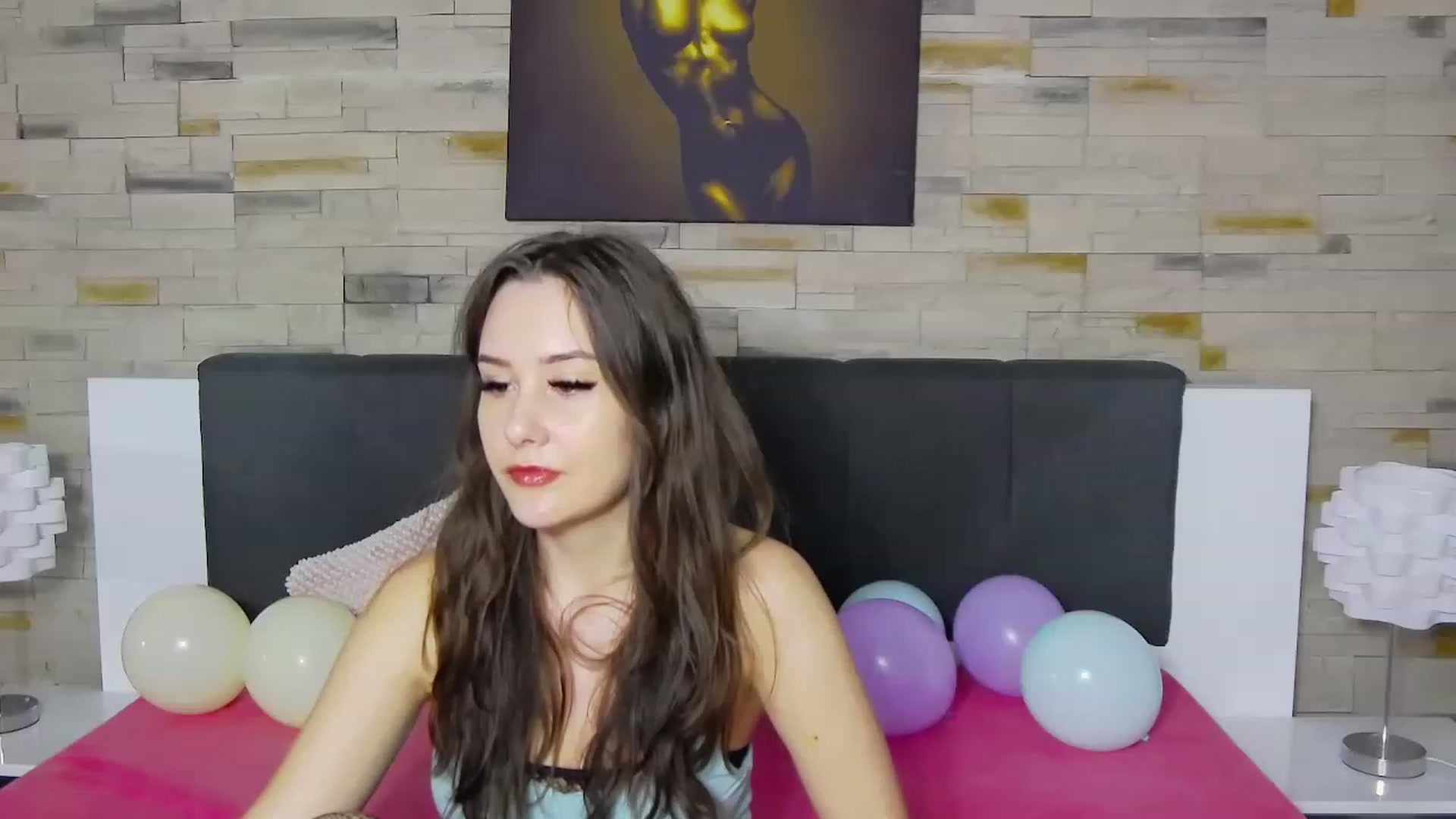 Gallery image thumbnail from Radiance's myfreecams stream on, 12/01/2022, 19:08 image 15 of 20