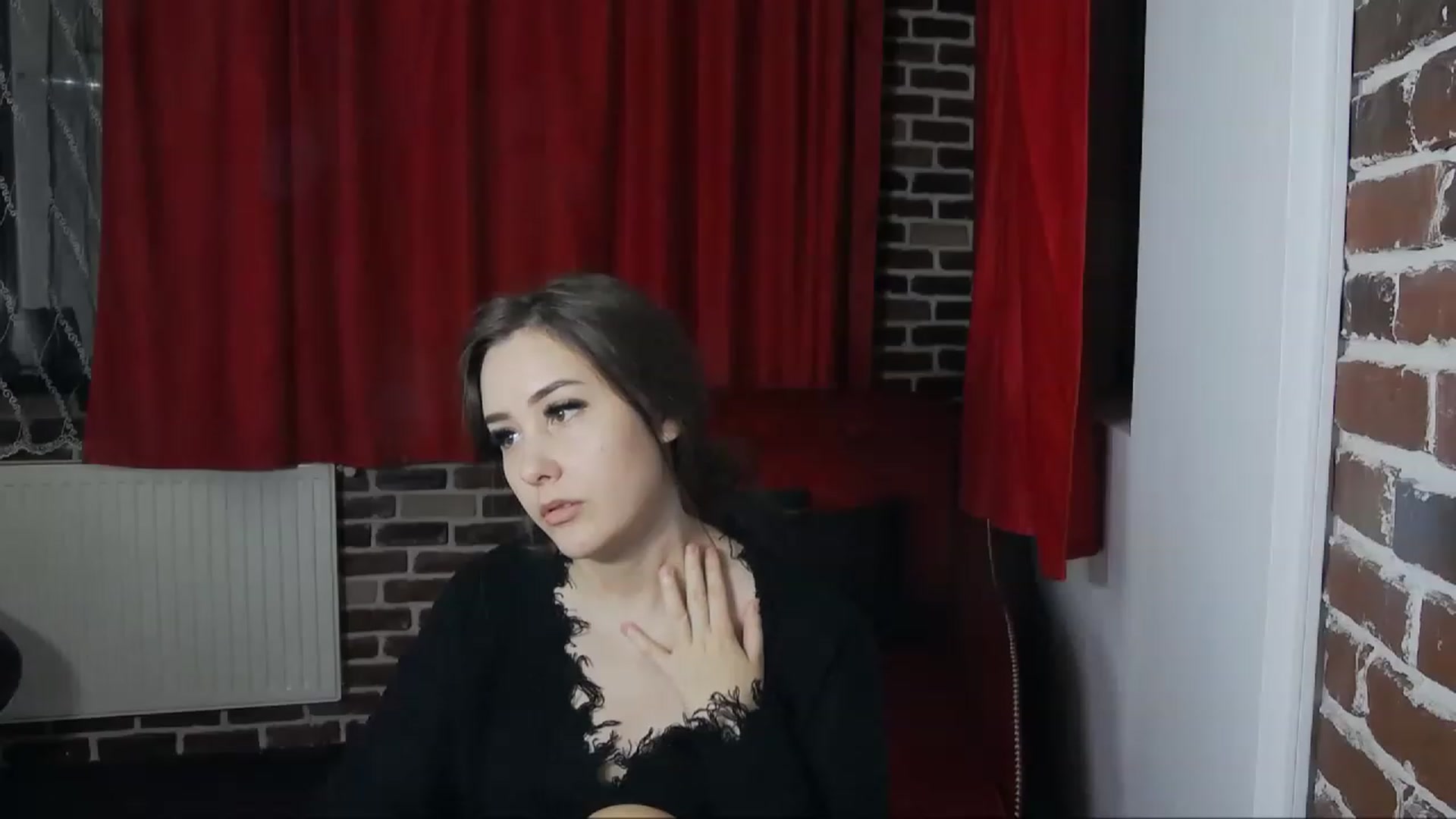 Gallery image thumbnail from Radiance's myfreecams stream on, 12/06/2022, 16:10 image 12 of 20