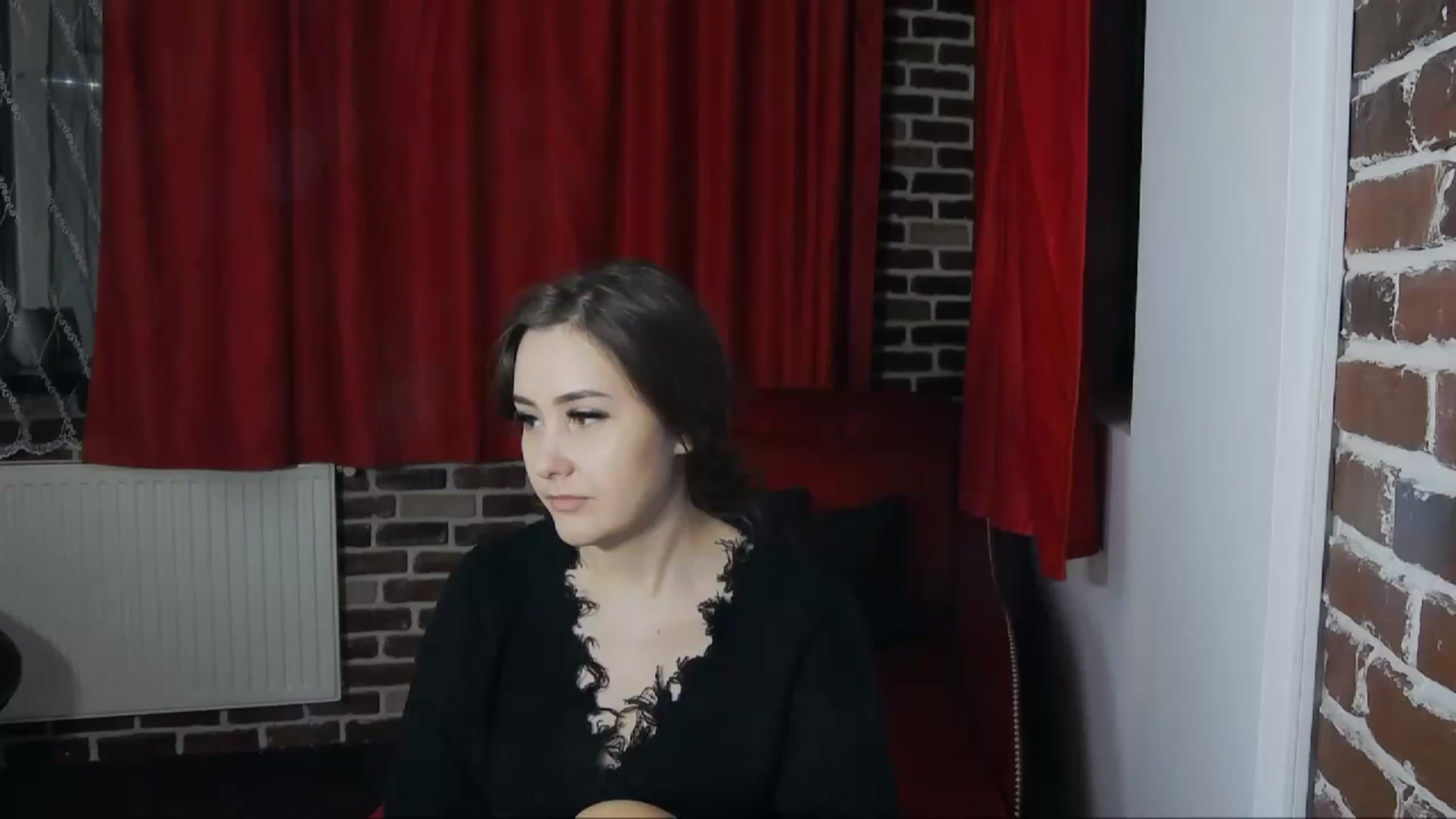 Gallery image thumbnail from Radiance's myfreecams stream on, 12/06/2022, 16:10 image 11 of 20