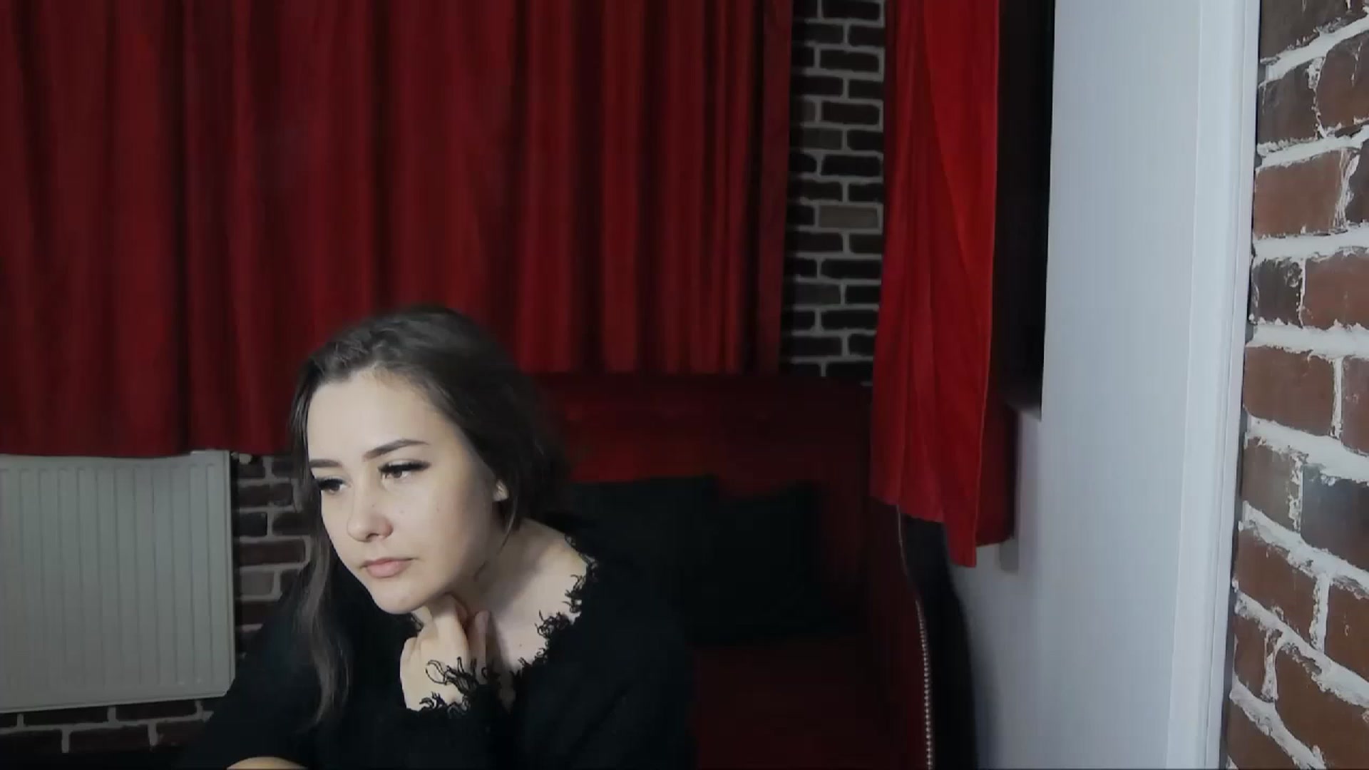 Gallery image thumbnail from Radiance's myfreecams stream on, 12/06/2022, 16:10 image 3 of 20