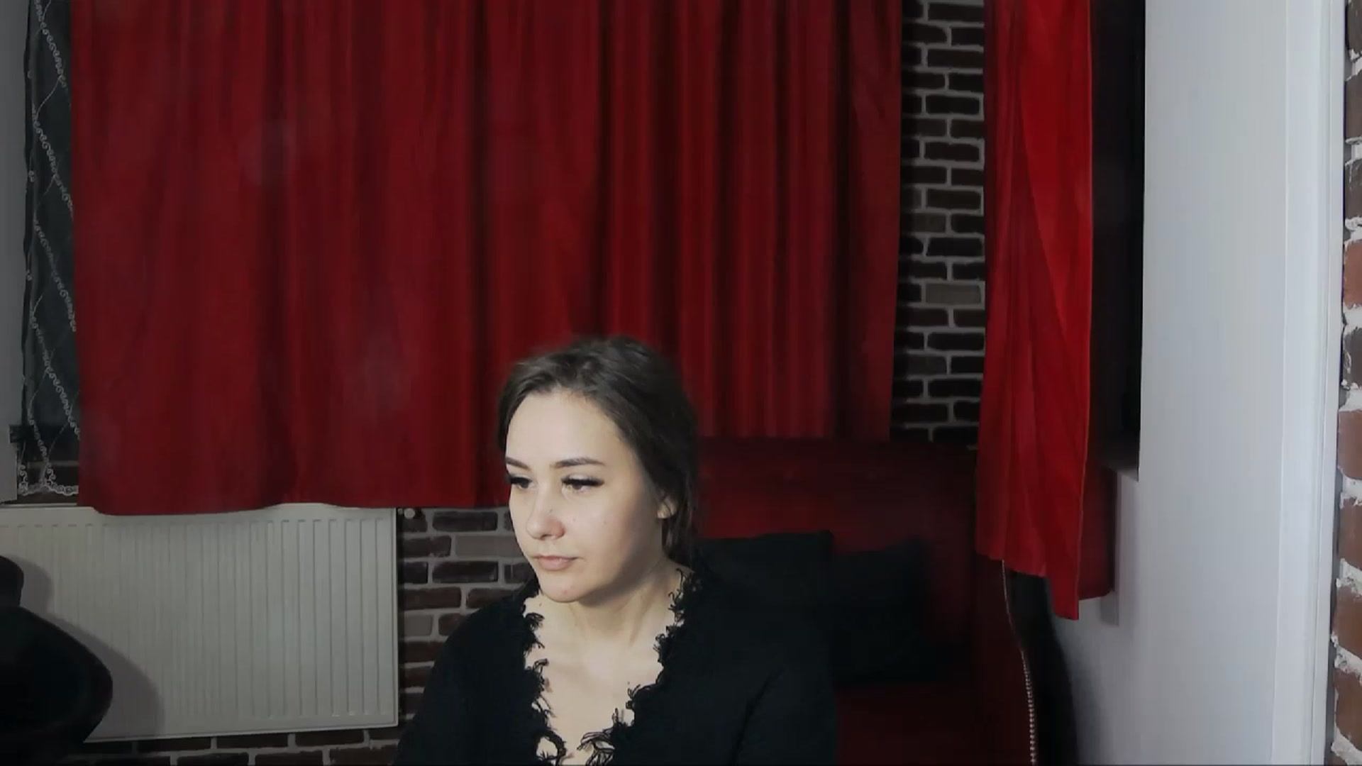 Gallery image thumbnail from Radiance's myfreecams stream on, 12/06/2022, 20:15 image 15 of 20