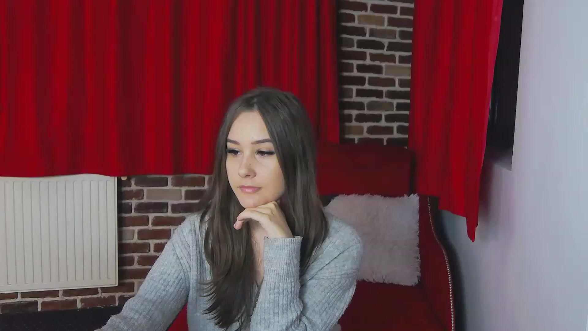 Gallery image thumbnail from Radiance's myfreecams stream on, 12/09/2022, 15:46 image 13 of 20