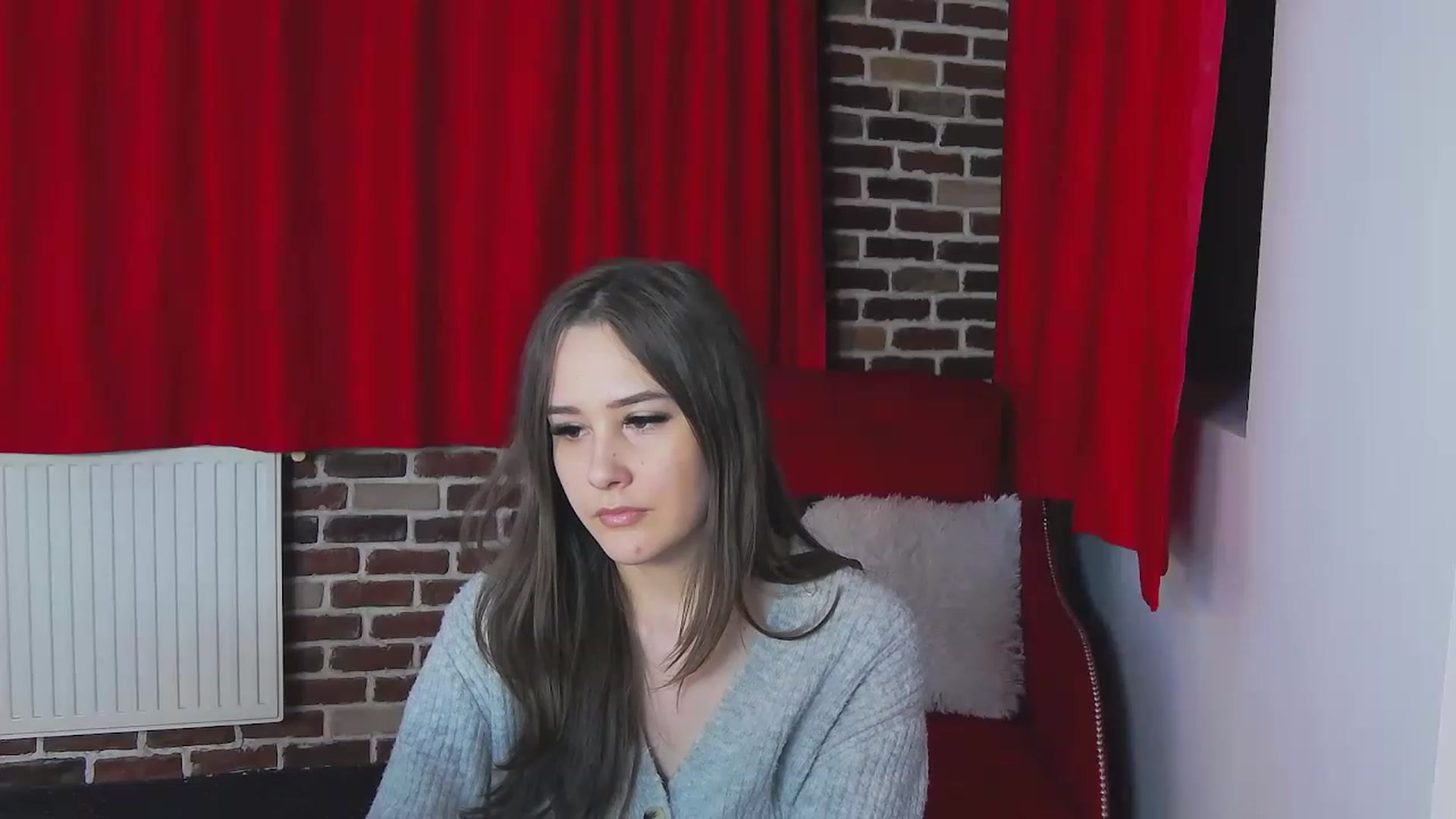 Gallery image thumbnail from Radiance's myfreecams stream on, 12/09/2022, 18:14 image 8 of 20