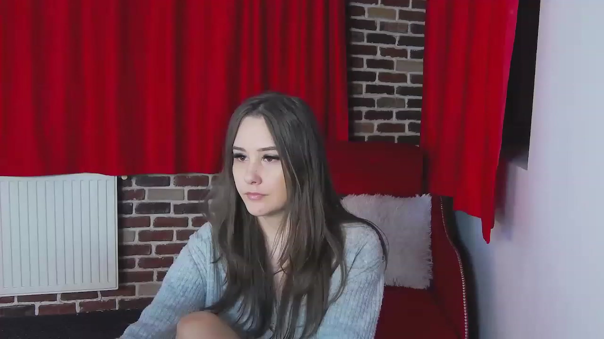 Gallery image thumbnail from Radiance's myfreecams stream on, 12/09/2022, 18:14 image 4 of 20