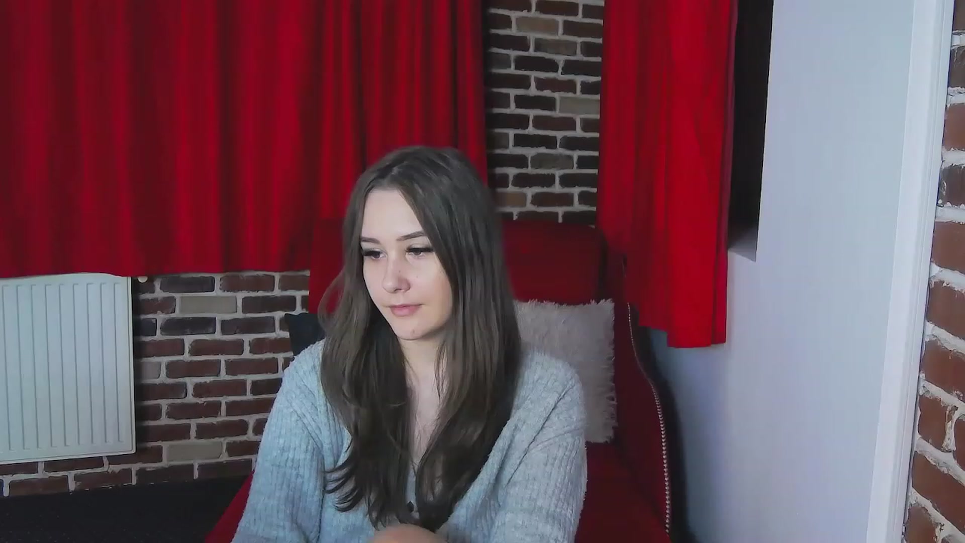 Gallery image thumbnail from Radiance's myfreecams stream on, 12/09/2022, 19:45 image 18 of 20