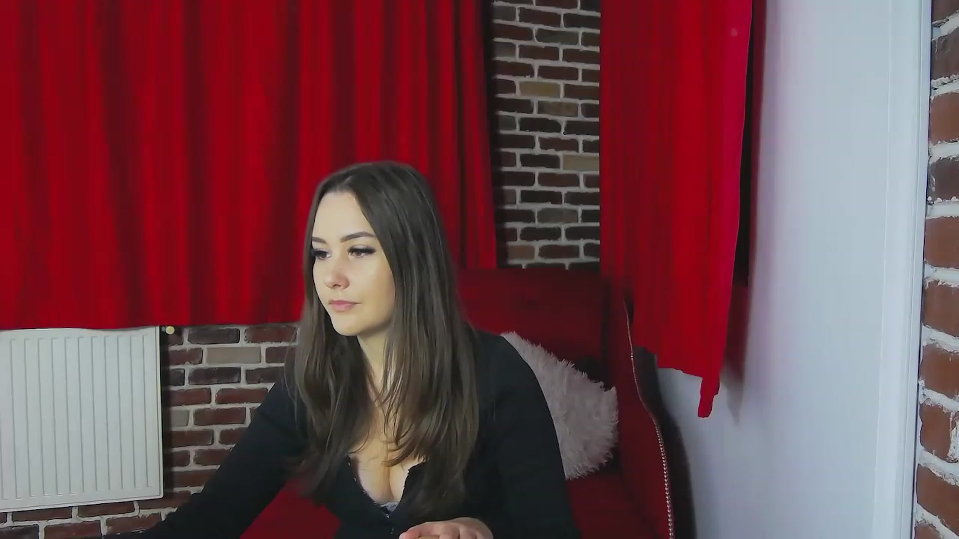 Gallery image thumbnail from Radiance's myfreecams stream on, 12/10/2022, 16:04 image 20 of 20