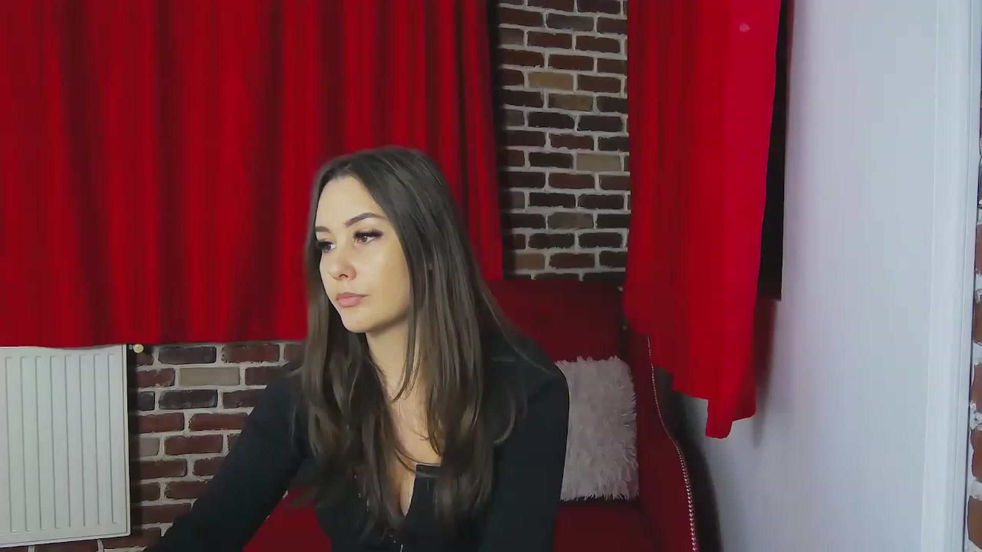 Gallery image thumbnail from Radiance's myfreecams stream on, 12/10/2022, 18:06 image 9 of 20