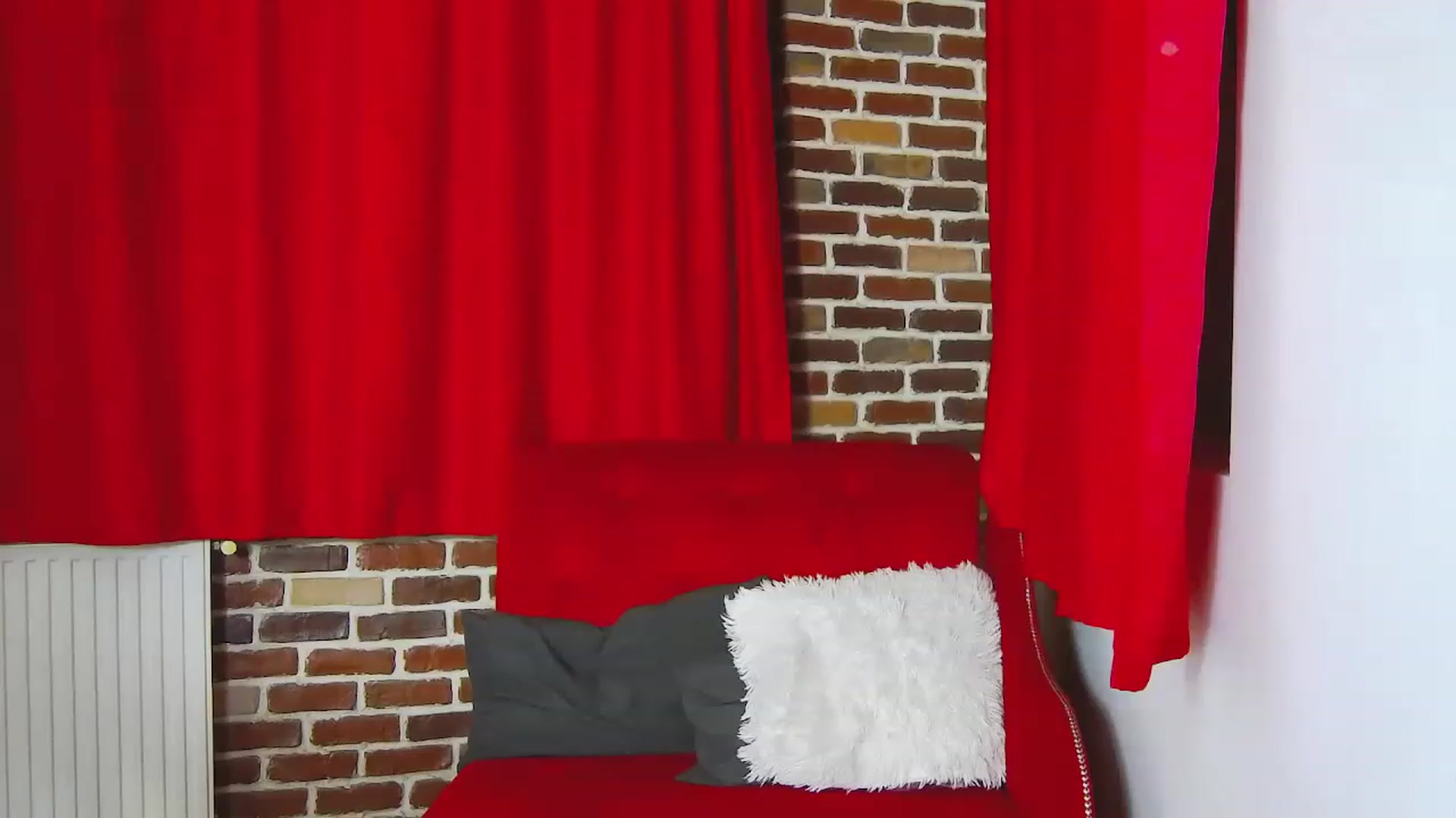 Gallery image thumbnail from Radiance's myfreecams stream on, 12/10/2022, 18:06 image 19 of 20