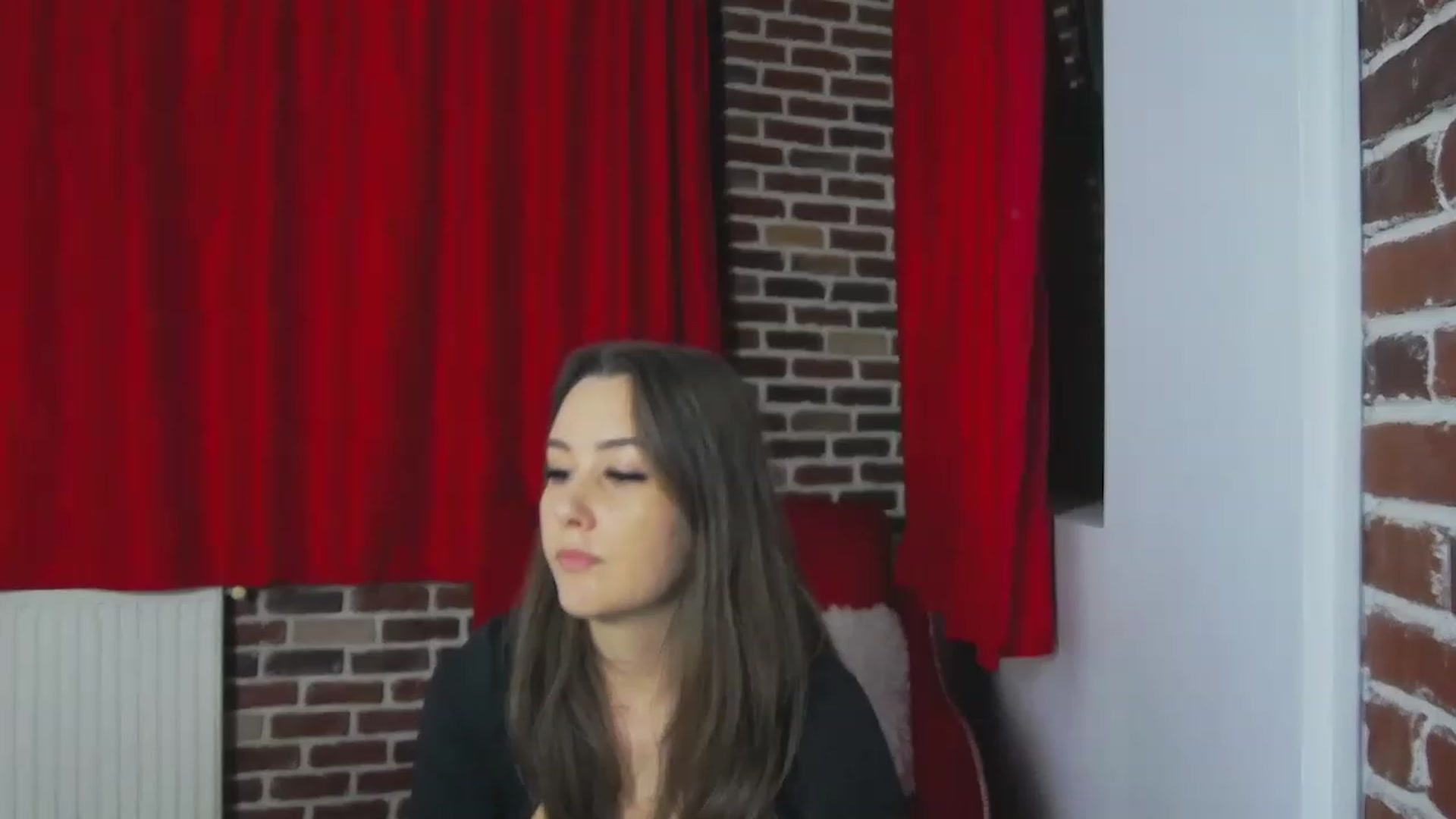 Gallery image thumbnail from Radiance's myfreecams stream on, 12/10/2022, 18:58 image 12 of 20