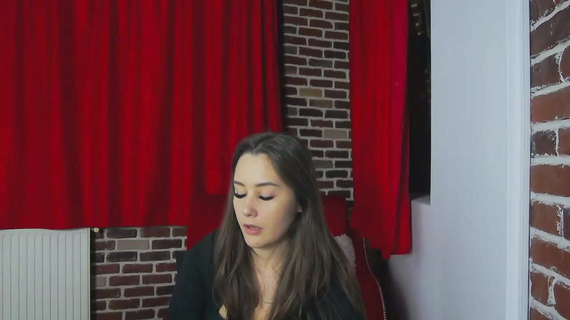 Gallery image thumbnail from Radiance's myfreecams stream on, 12/10/2022, 18:58 image 8 of 20