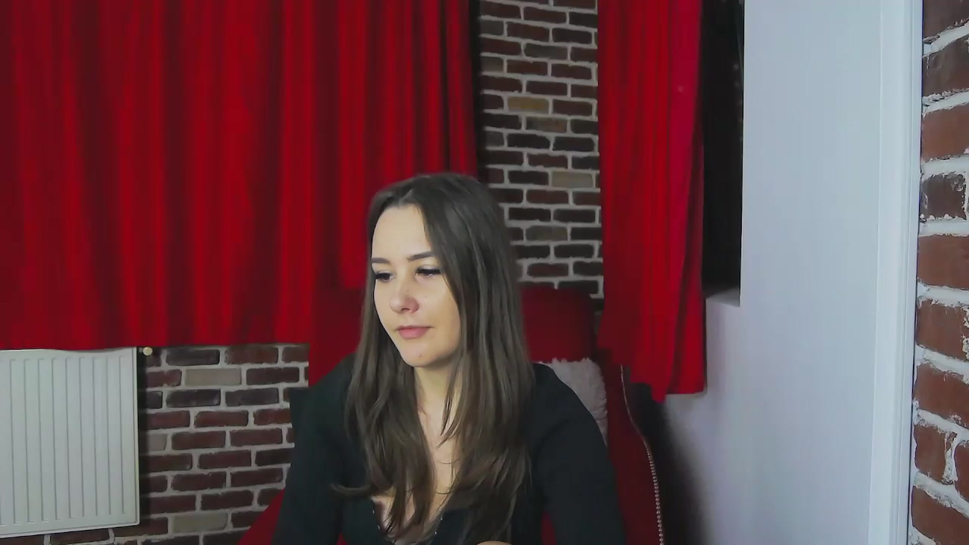 Gallery image thumbnail from Radiance's myfreecams stream on, 12/10/2022, 20:04 image 8 of 20