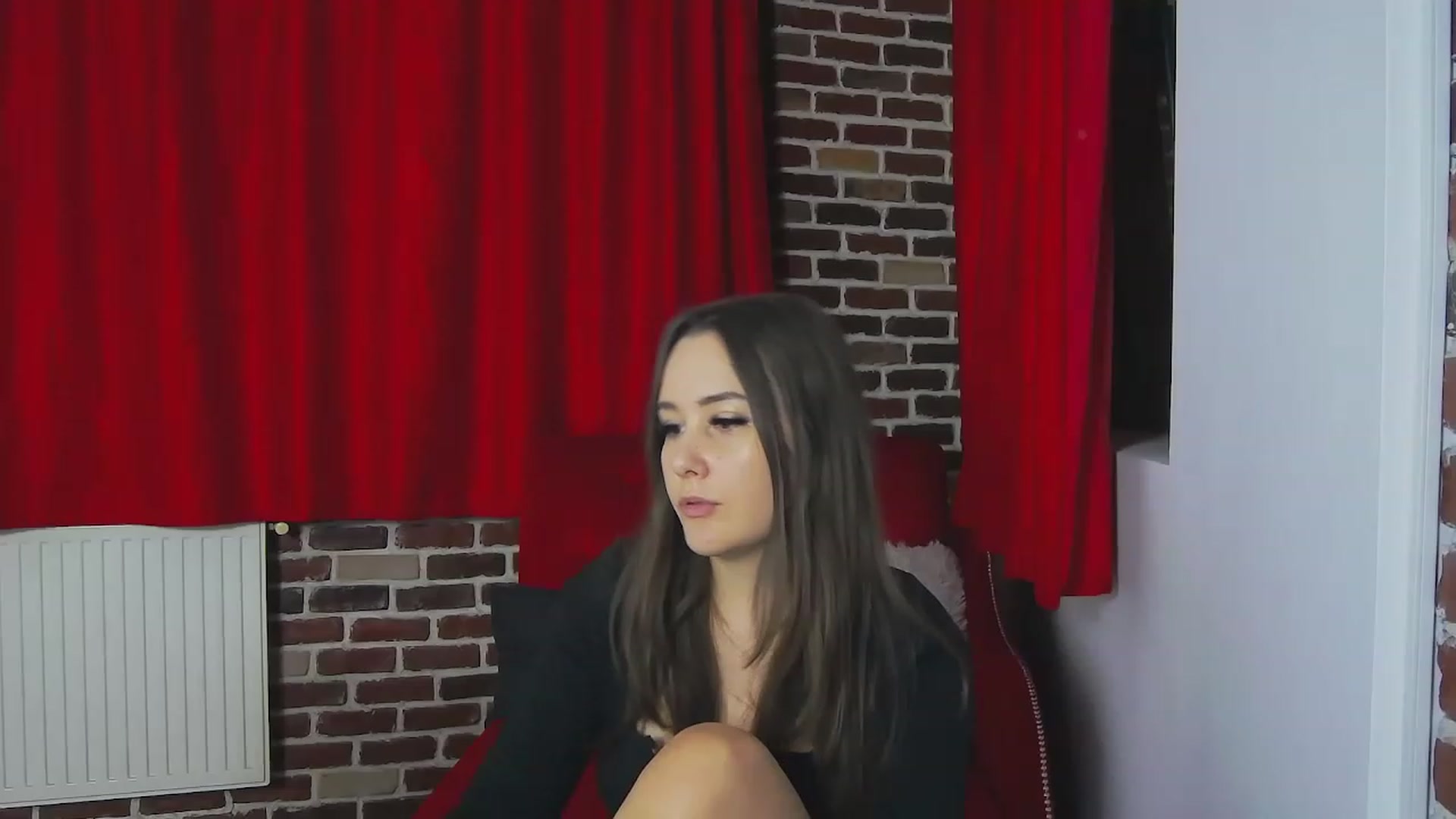 Gallery image thumbnail from Radiance's myfreecams stream on, 12/10/2022, 21:21 image 13 of 20