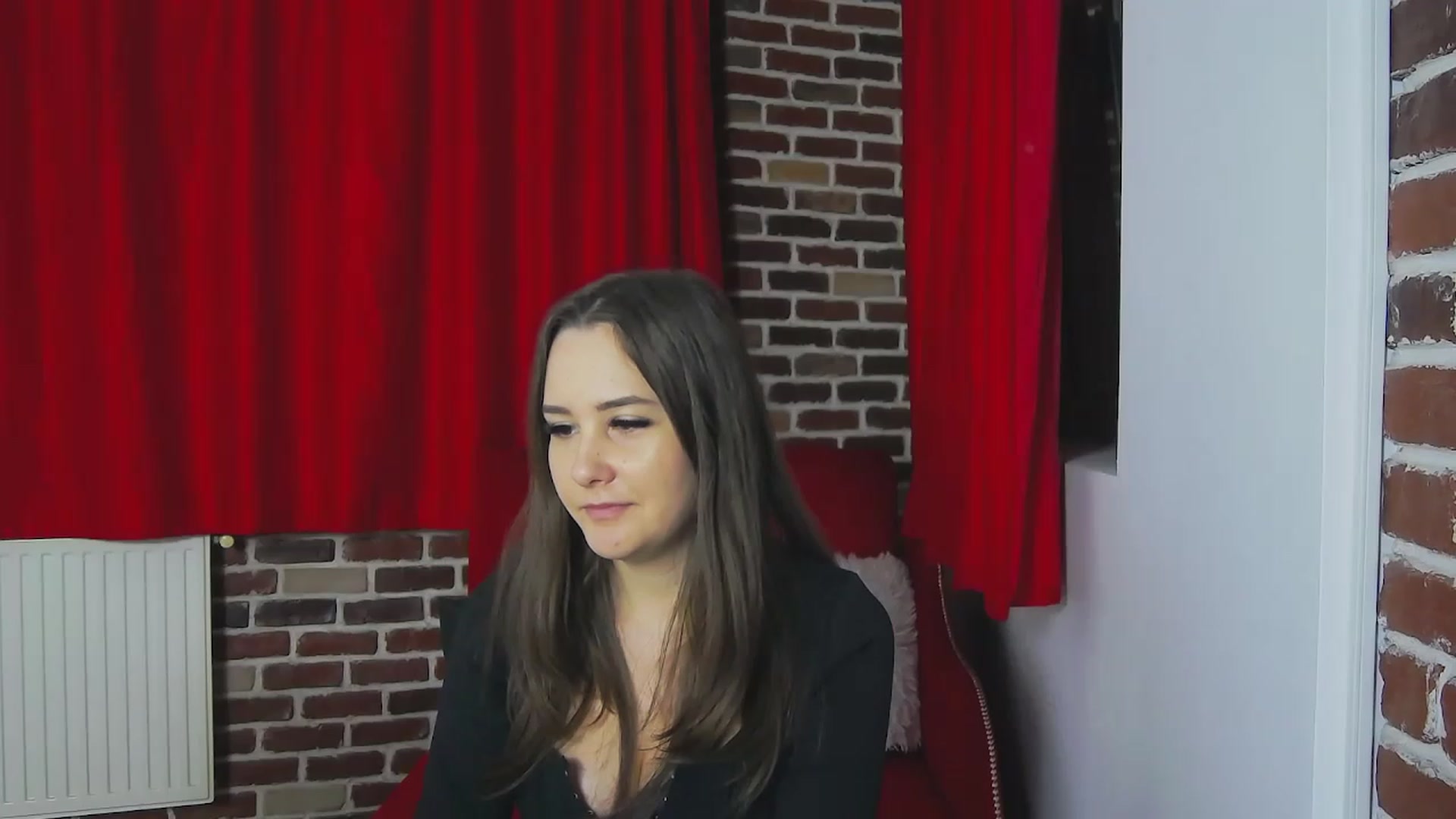 Gallery image thumbnail from Radiance's myfreecams stream on, 12/10/2022, 21:21 image 20 of 20