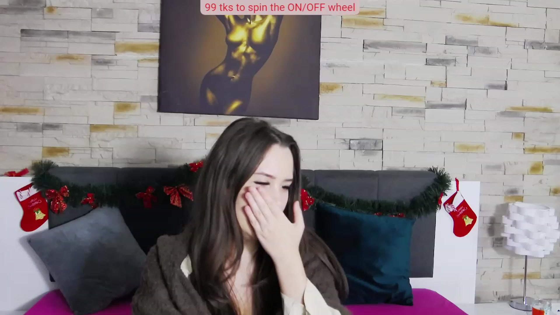 Gallery image thumbnail from Radiance's myfreecams stream on, 12/18/2022, 20:37 image 20 of 20