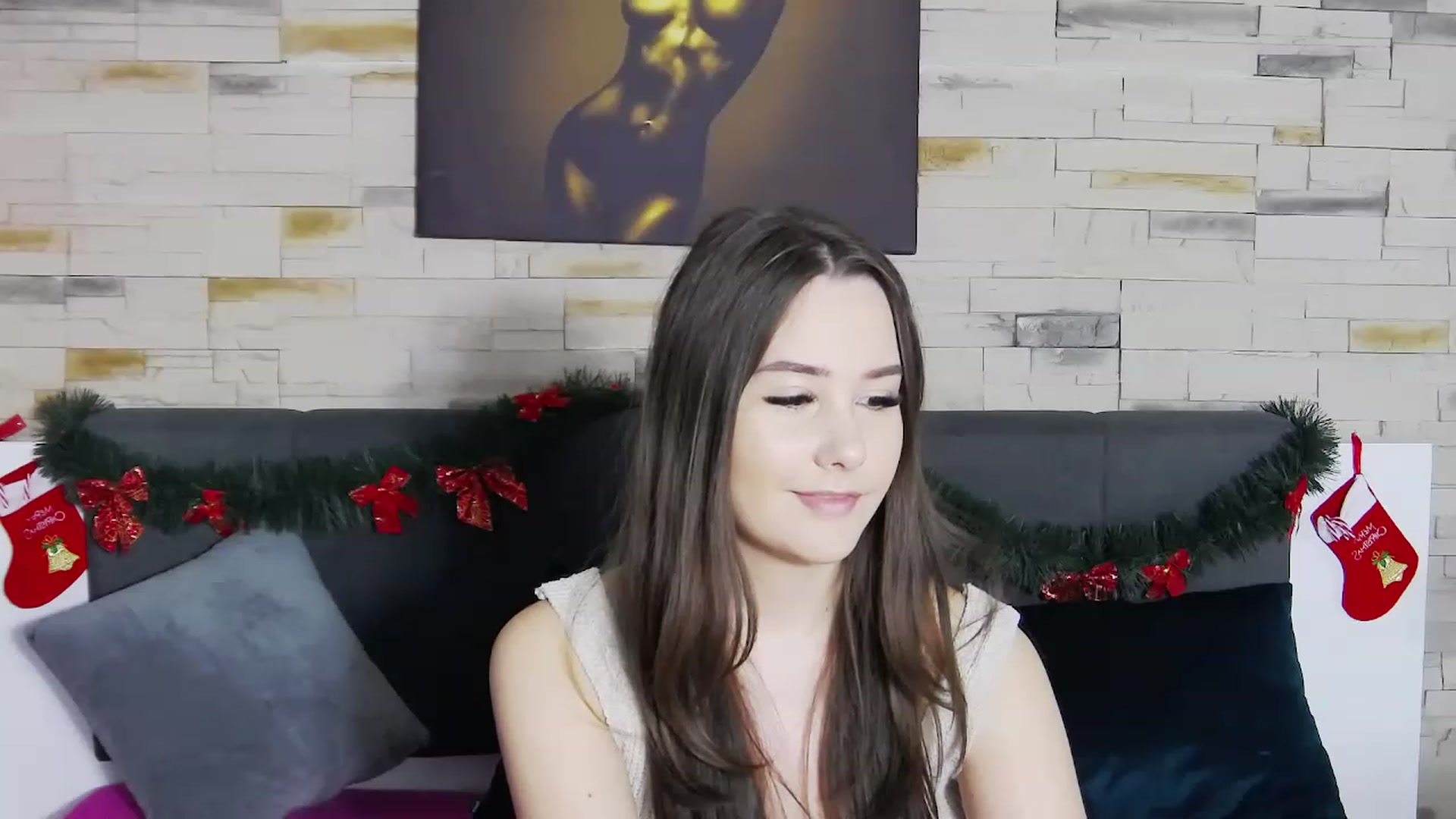 Gallery image thumbnail from Radiance's myfreecams stream on, 12/20/2022, 15:09 image 4 of 20