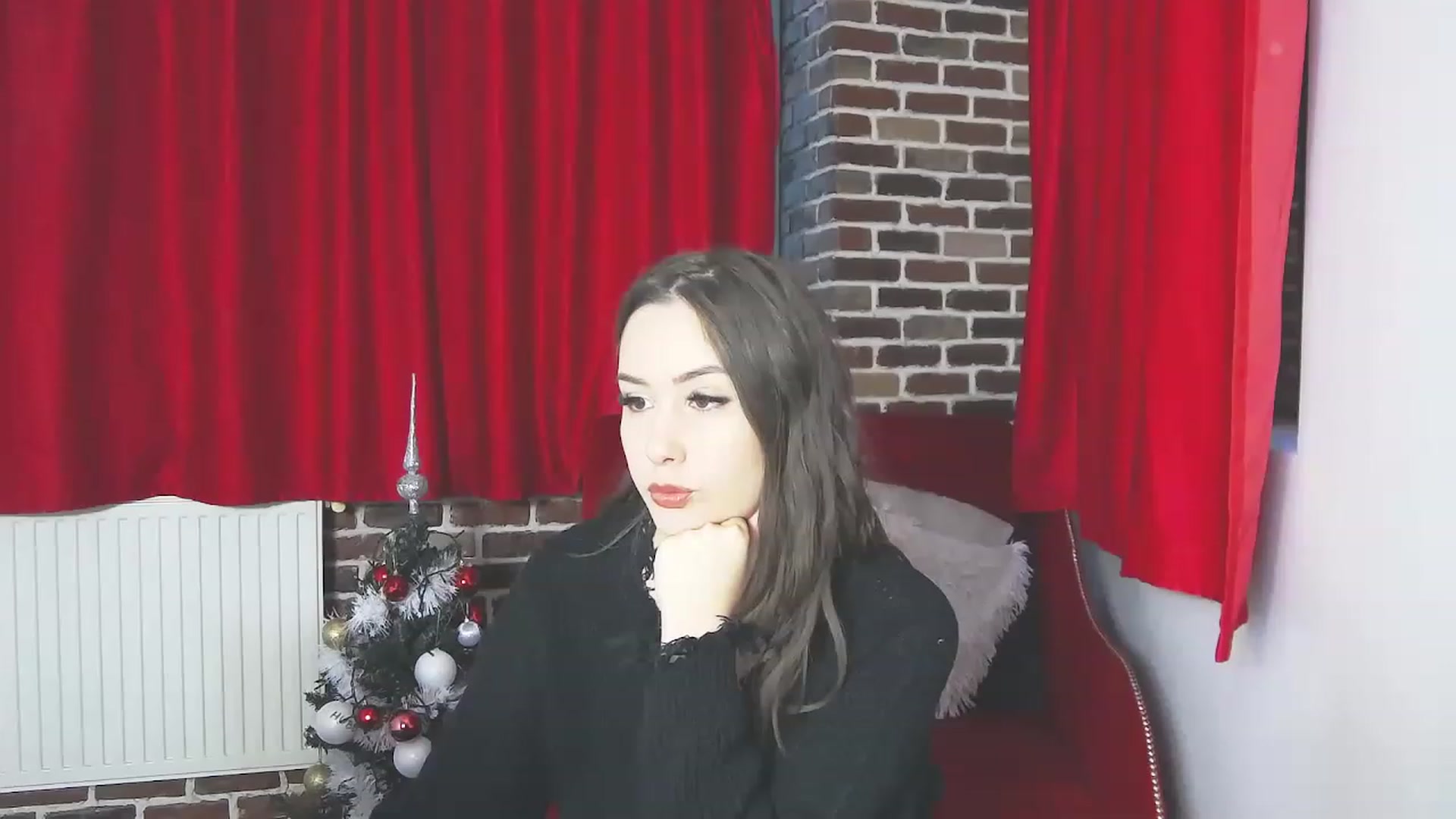 Gallery image thumbnail from Radiance's myfreecams stream on, 12/21/2022, 14:34 image 18 of 20