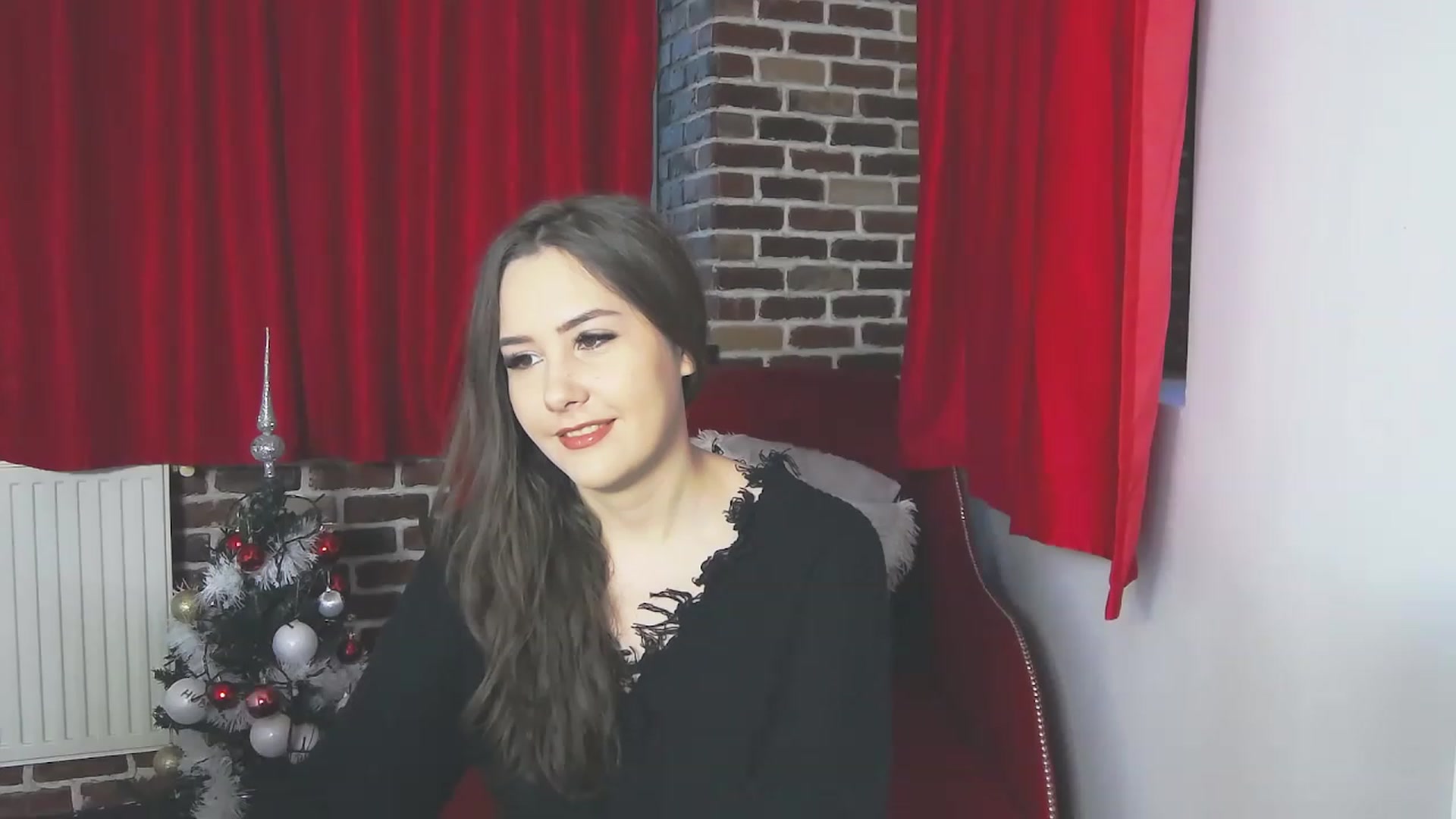 Gallery image thumbnail from Radiance's myfreecams stream on, 12/21/2022, 14:34 image 8 of 20