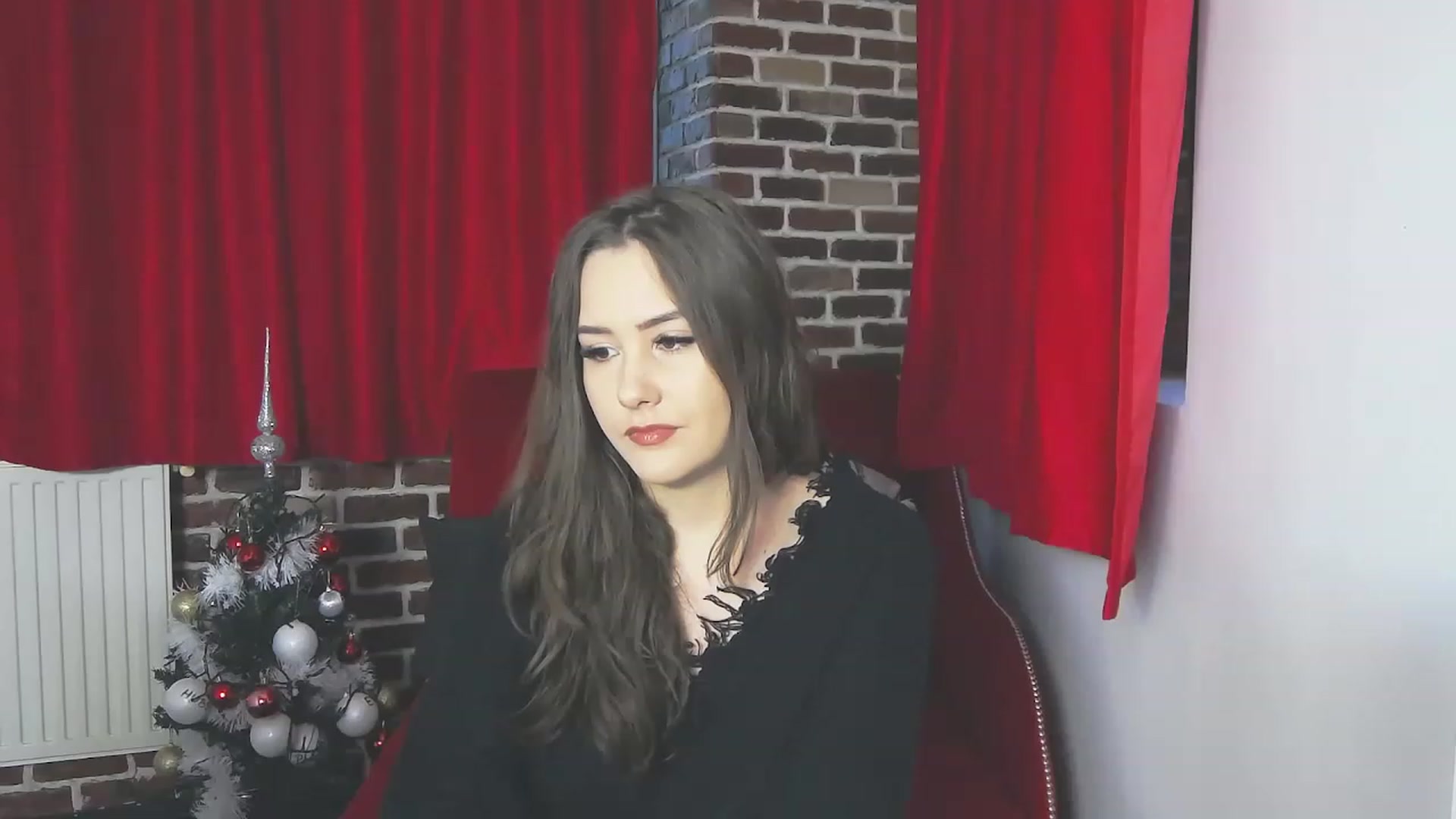 Gallery image thumbnail from Radiance's myfreecams stream on, 12/21/2022, 14:34 image 1 of 20