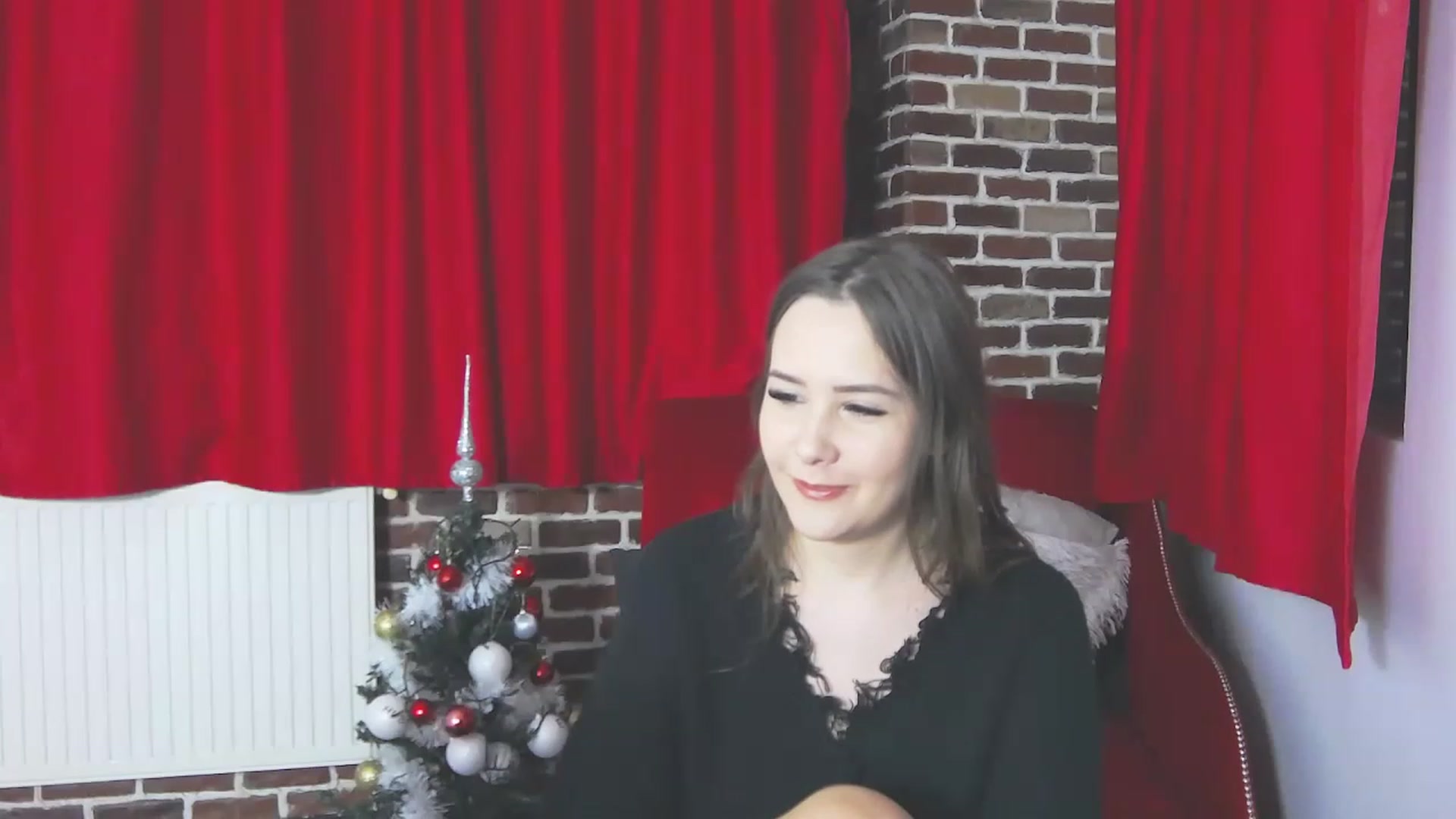 Gallery image thumbnail from Radiance's myfreecams stream on, 12/21/2022, 18:02 image 9 of 20