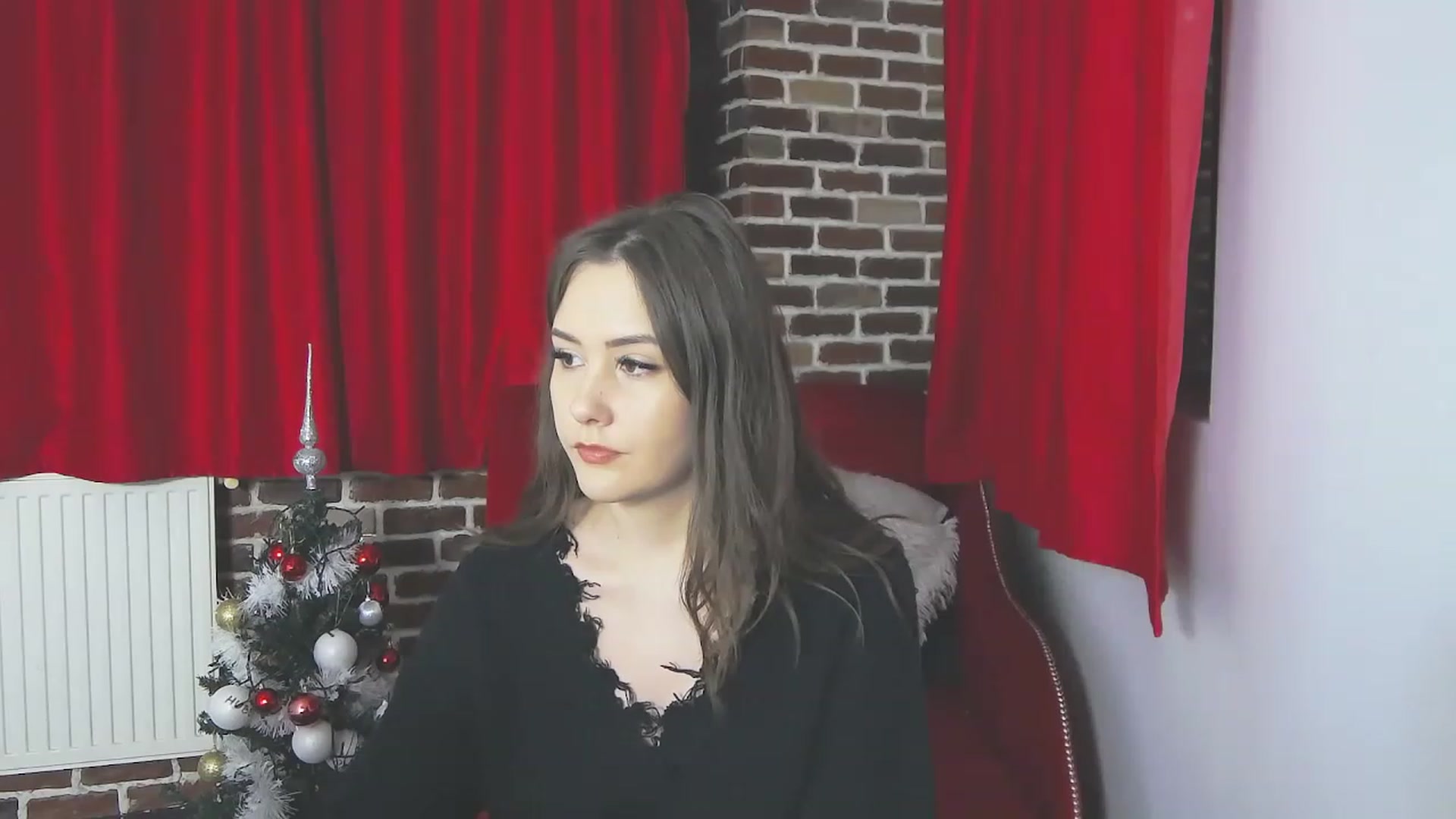 Gallery image thumbnail from Radiance's myfreecams stream on, 12/21/2022, 18:02 image 17 of 20