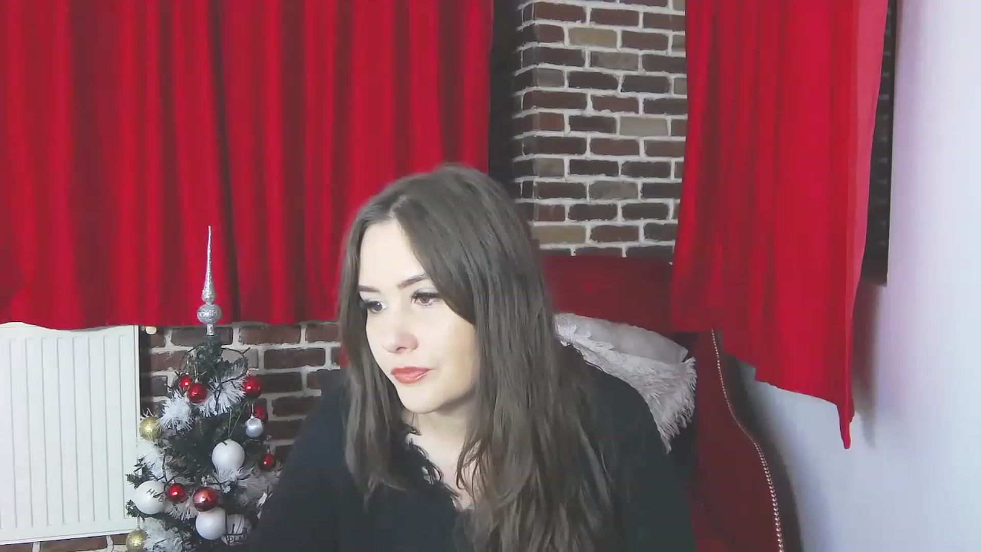 Gallery image thumbnail from Radiance's myfreecams stream on, 12/21/2022, 18:02 image 14 of 20