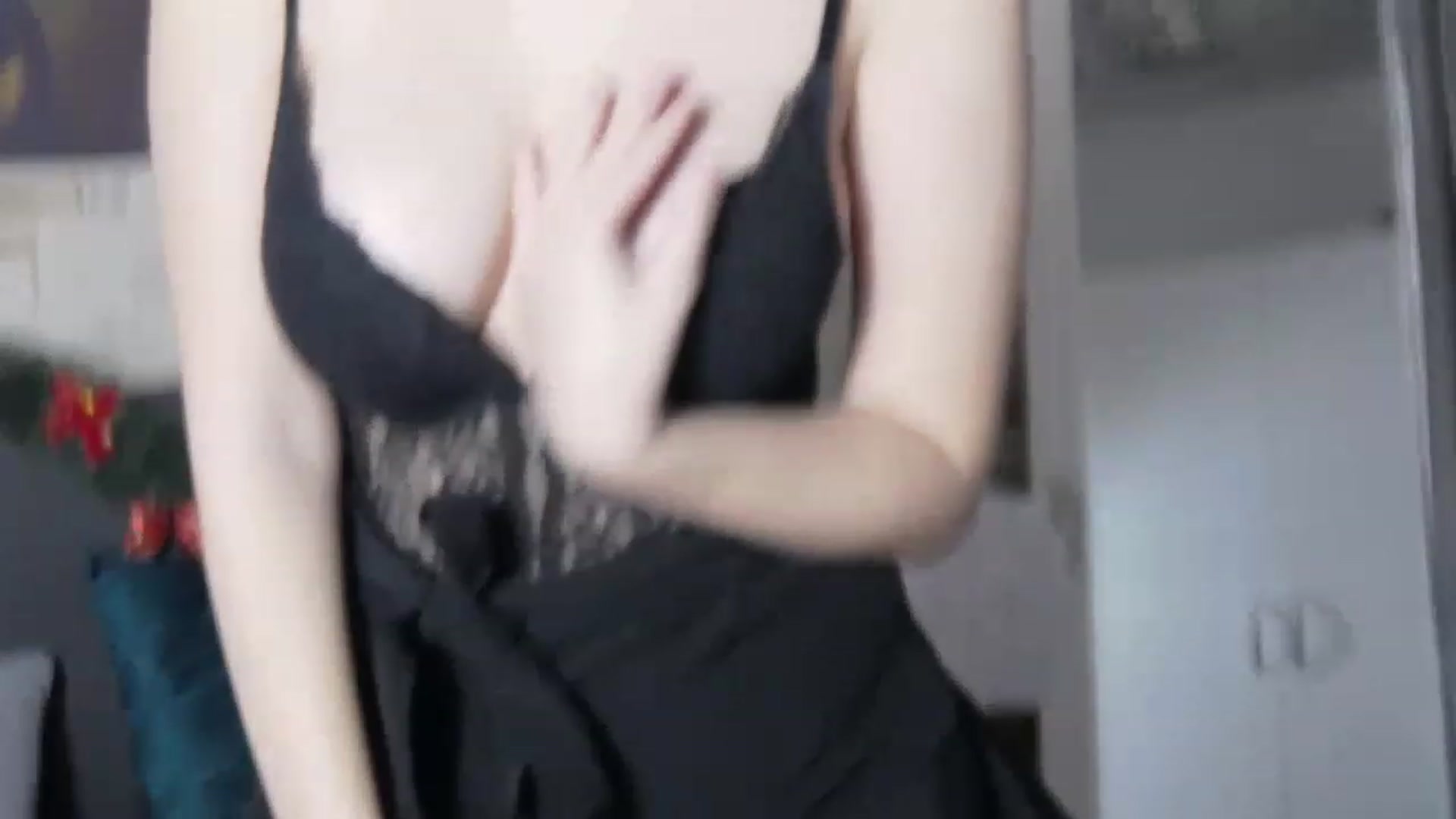 Gallery image thumbnail from Radiance's myfreecams stream on, 12/27/2022, 15:28 image 8 of 20