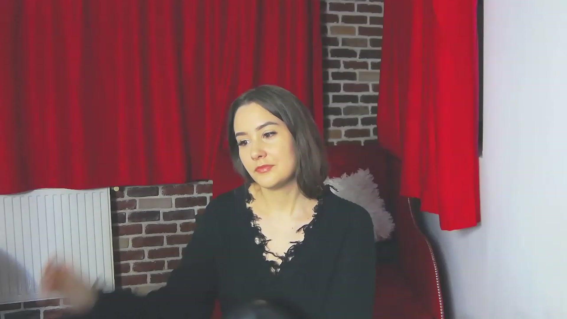 Gallery image thumbnail from Radiance's myfreecams stream on, 12/28/2022, 15:26 image 15 of 20