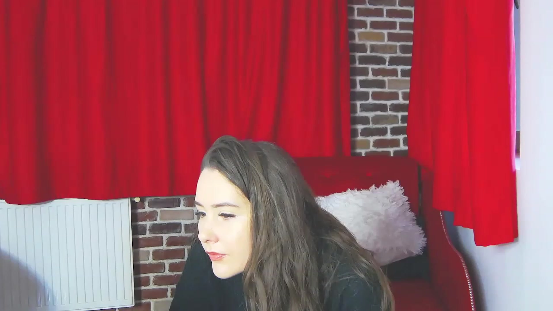 Gallery image thumbnail from Radiance's myfreecams stream on, 12/28/2022, 15:26 image 6 of 20