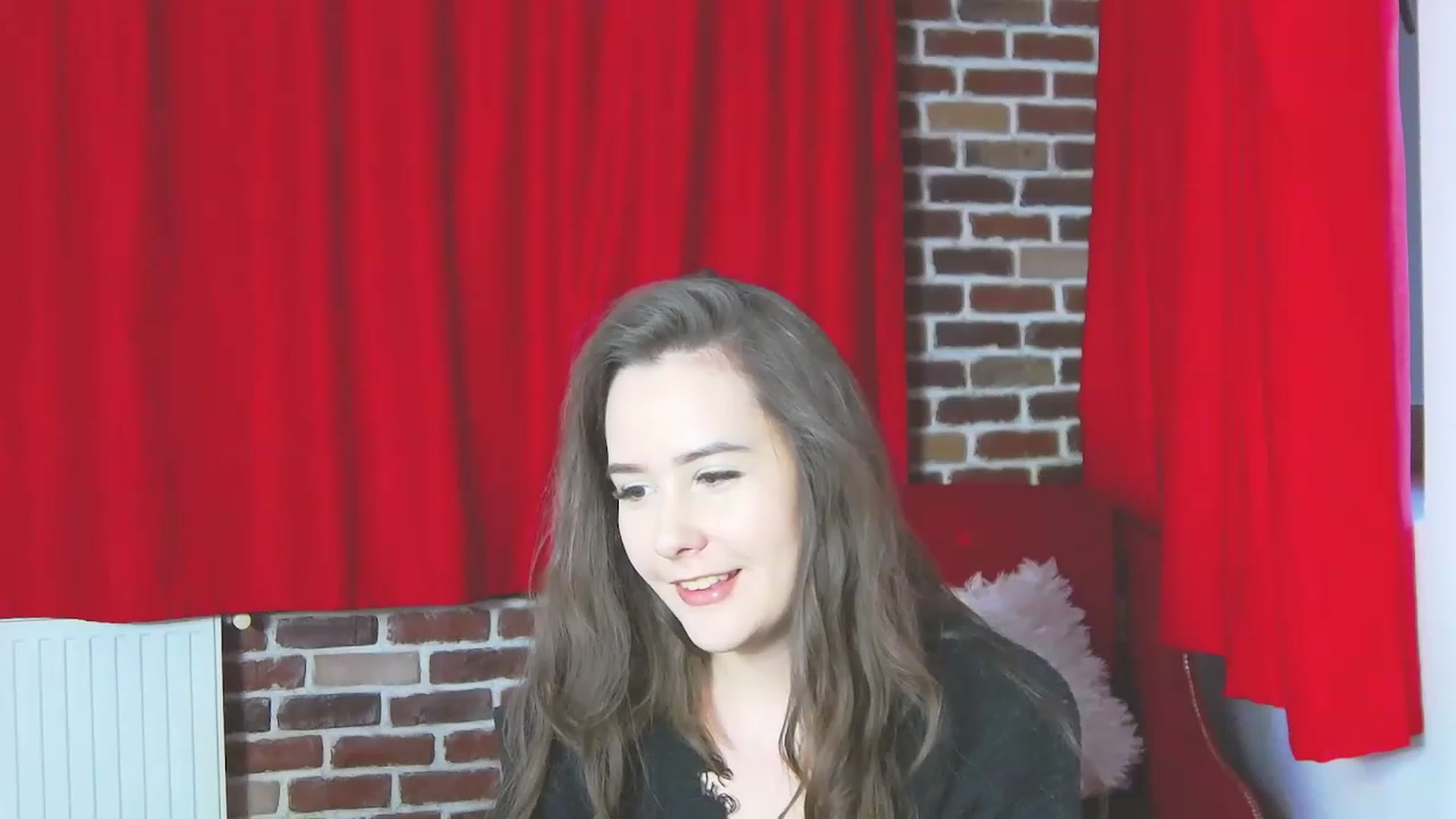 Gallery image thumbnail from Radiance's myfreecams stream on, 12/28/2022, 15:26 image 10 of 20