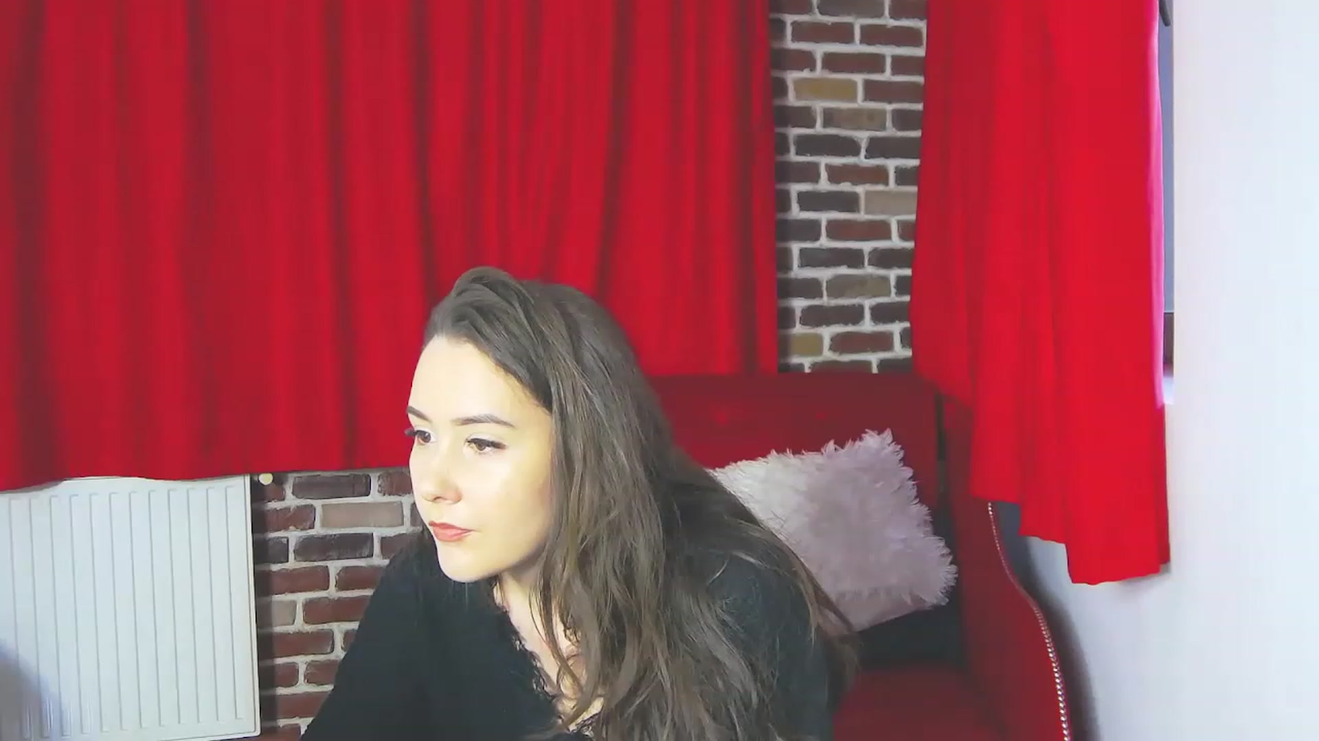 Gallery image thumbnail from Radiance's myfreecams stream on, 12/28/2022, 15:26 image 7 of 20