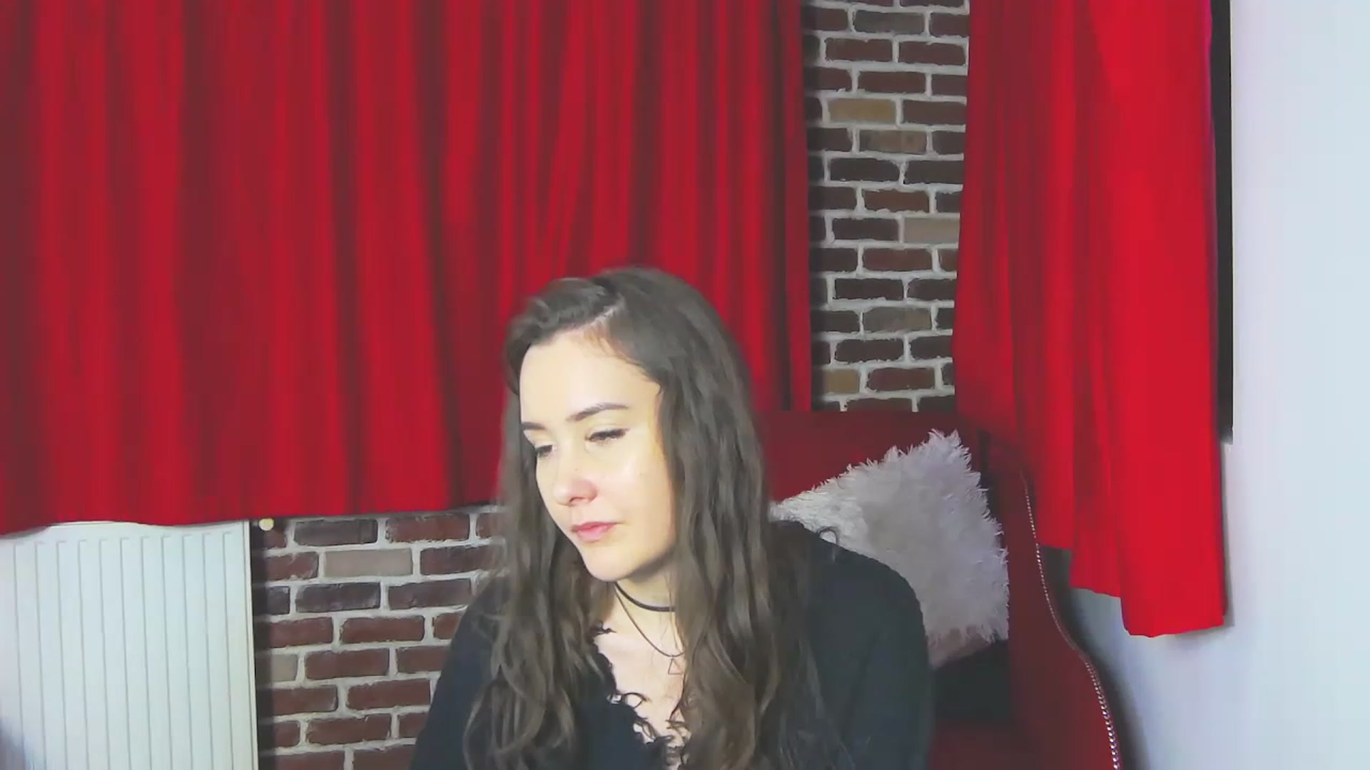 Gallery image thumbnail from Radiance's myfreecams stream on, 12/28/2022, 19:43 image 9 of 20