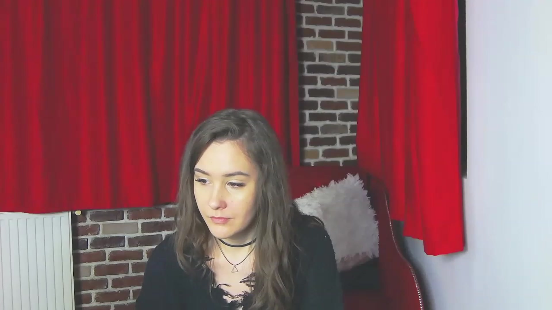 Gallery image thumbnail from Radiance's myfreecams stream on, 12/28/2022, 19:43 image 10 of 20