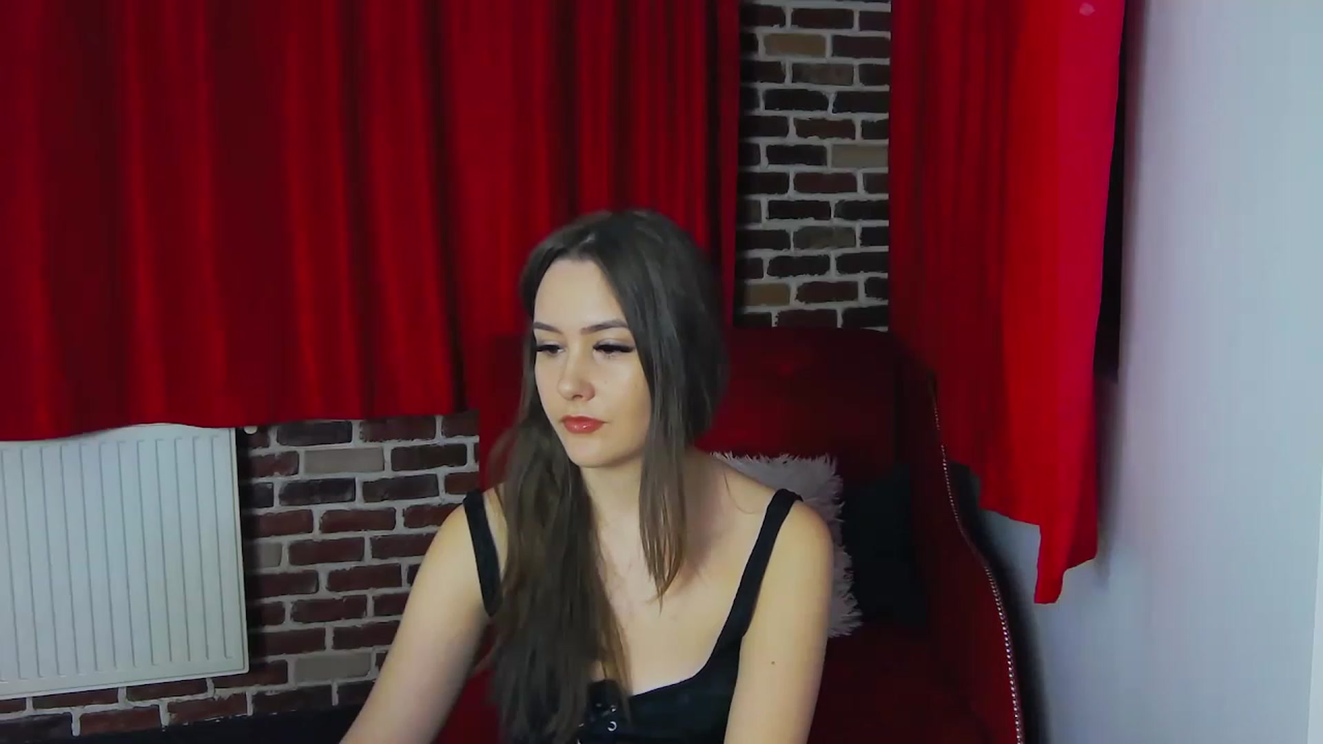 Gallery image thumbnail from Radiance's myfreecams stream on, 01/03/2023, 16:27 image 9 of 20