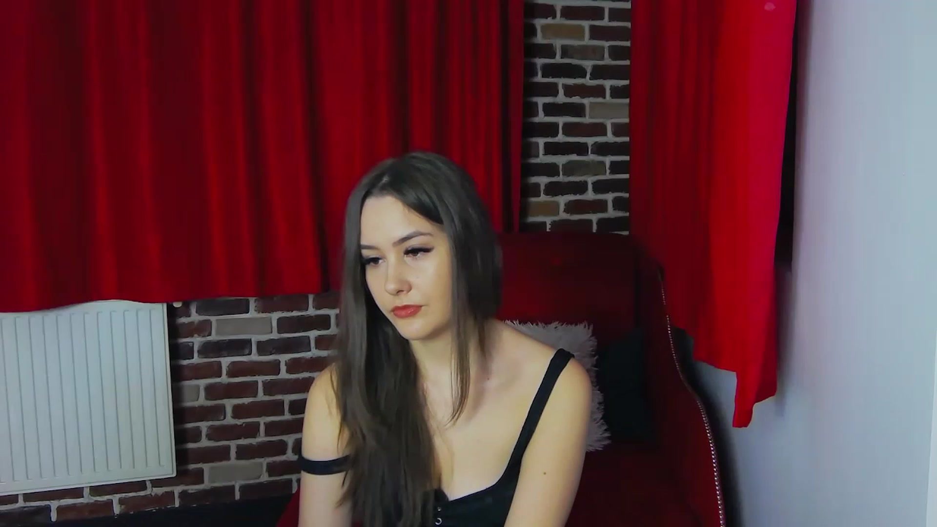 Gallery image thumbnail from Radiance's myfreecams stream on, 01/03/2023, 16:27 image 11 of 20