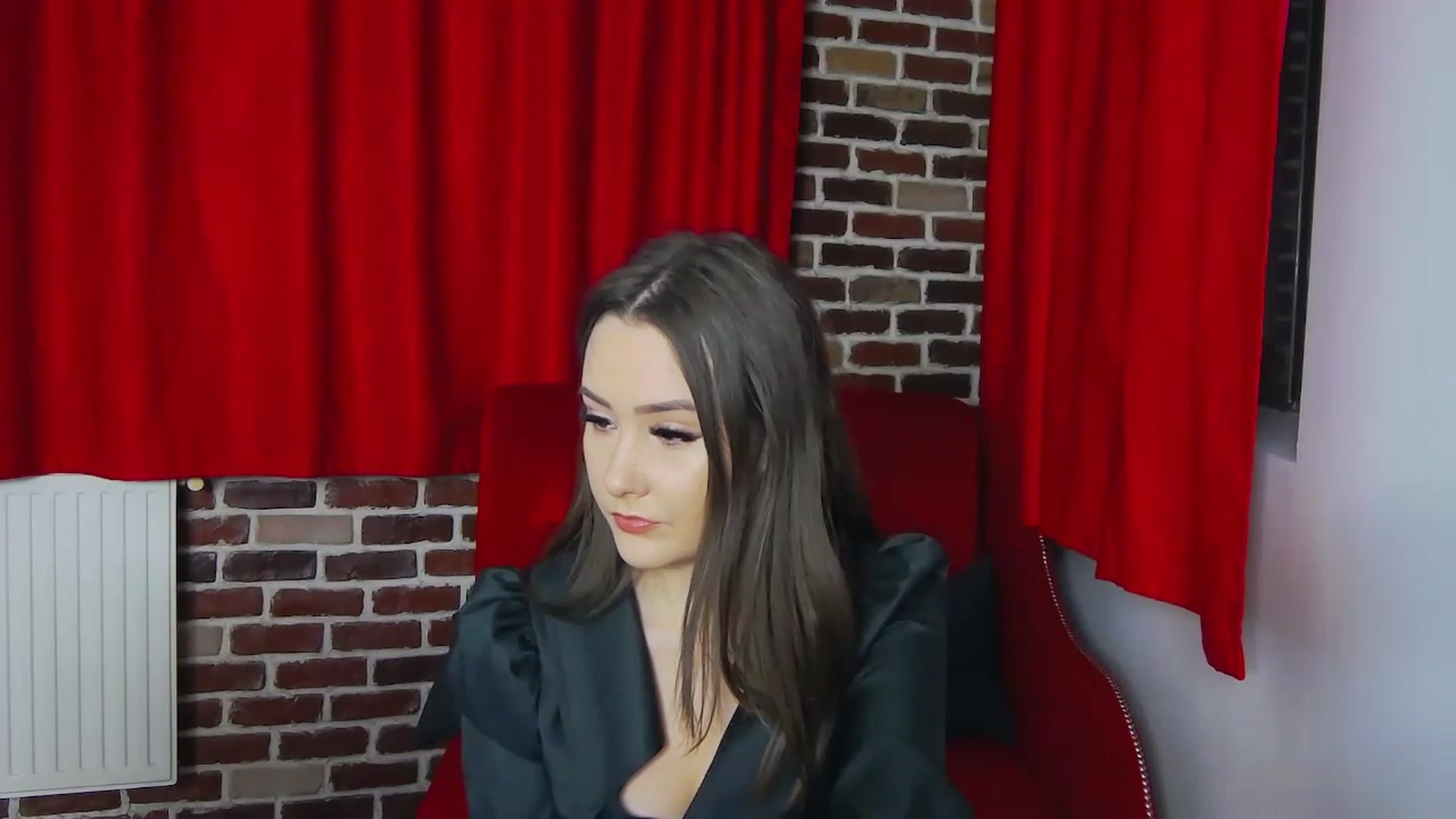 Gallery image thumbnail from Radiance's myfreecams stream on, 01/04/2023, 15:27 image 8 of 20