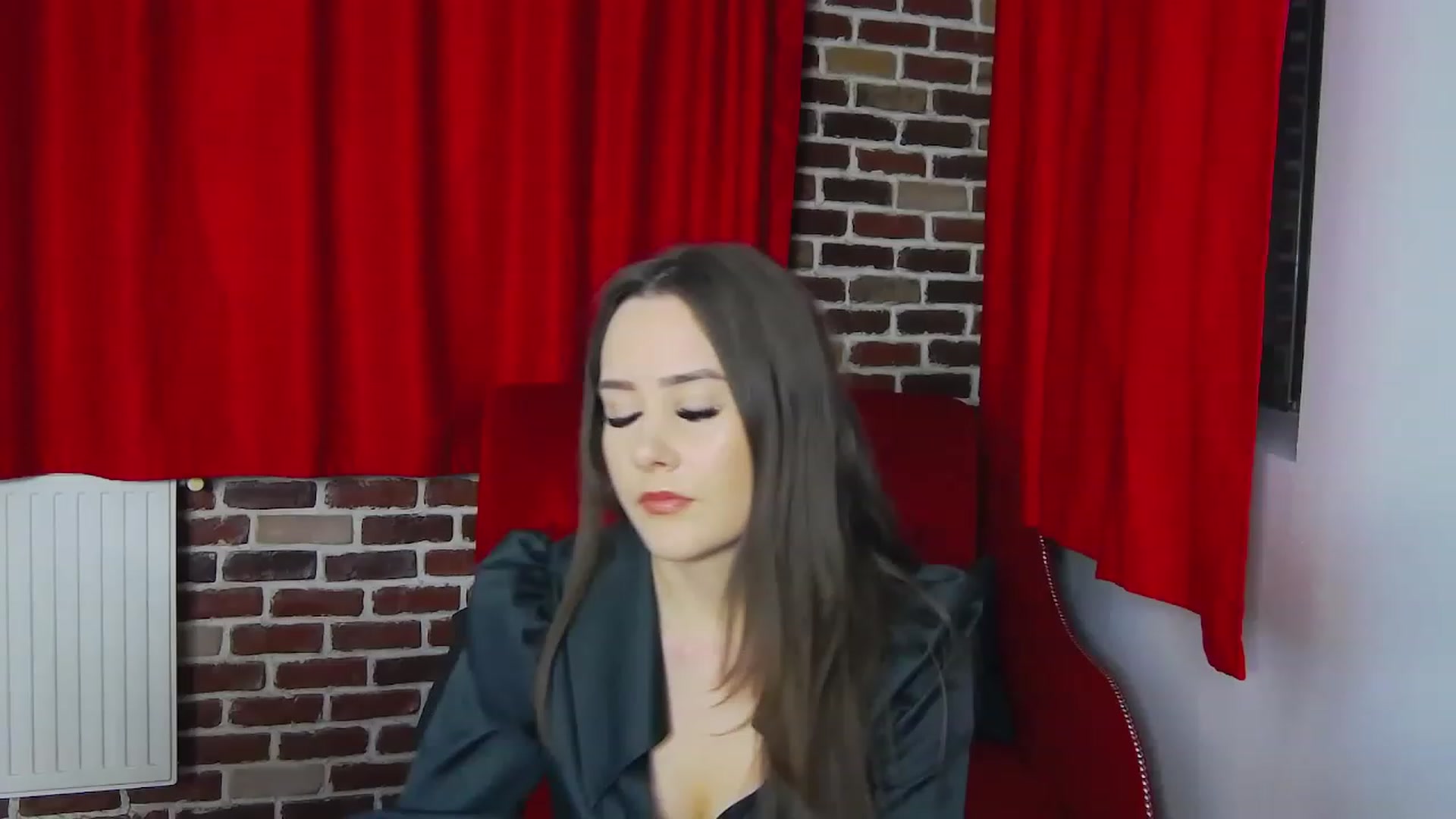Gallery image thumbnail from Radiance's myfreecams stream on, 01/04/2023, 15:27 image 14 of 20