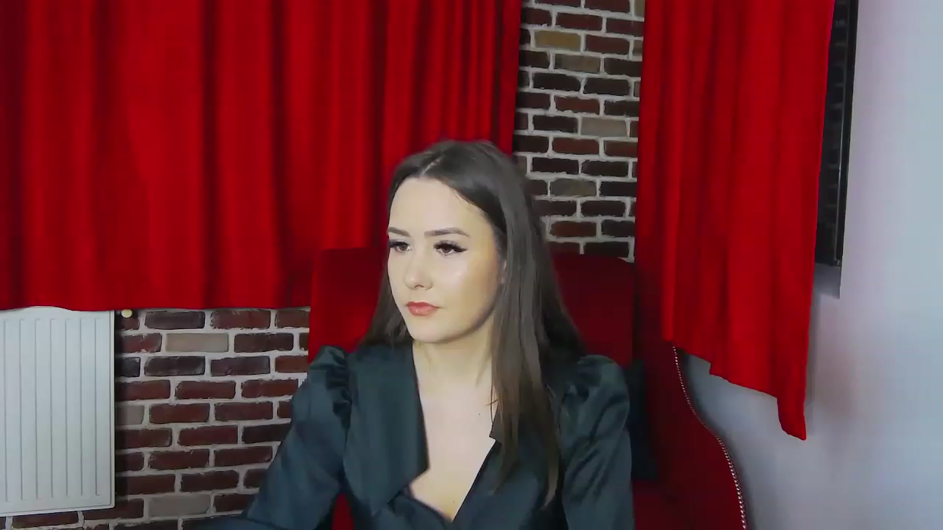 Gallery image thumbnail from Radiance's myfreecams stream on, 01/04/2023, 15:27 image 4 of 20