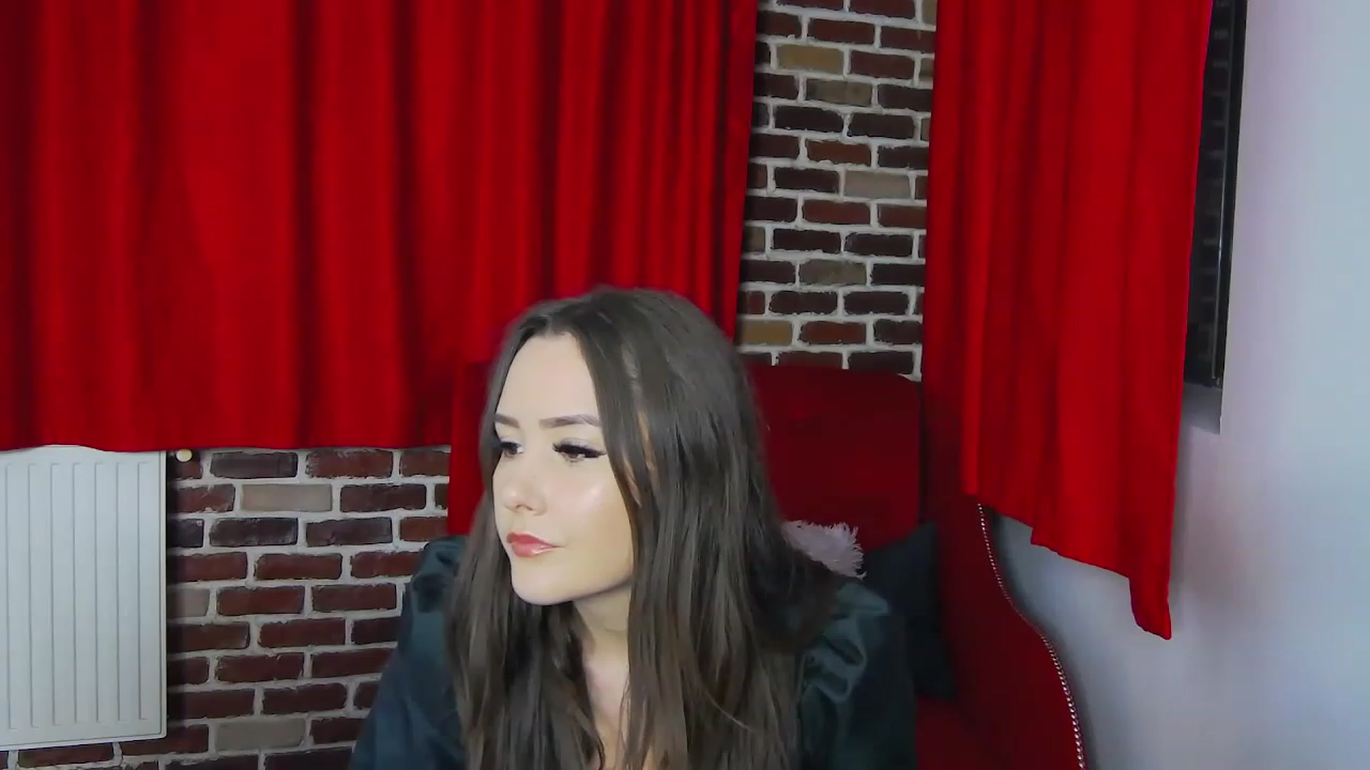 Gallery image thumbnail from Radiance's myfreecams stream on, 01/04/2023, 15:27 image 18 of 20